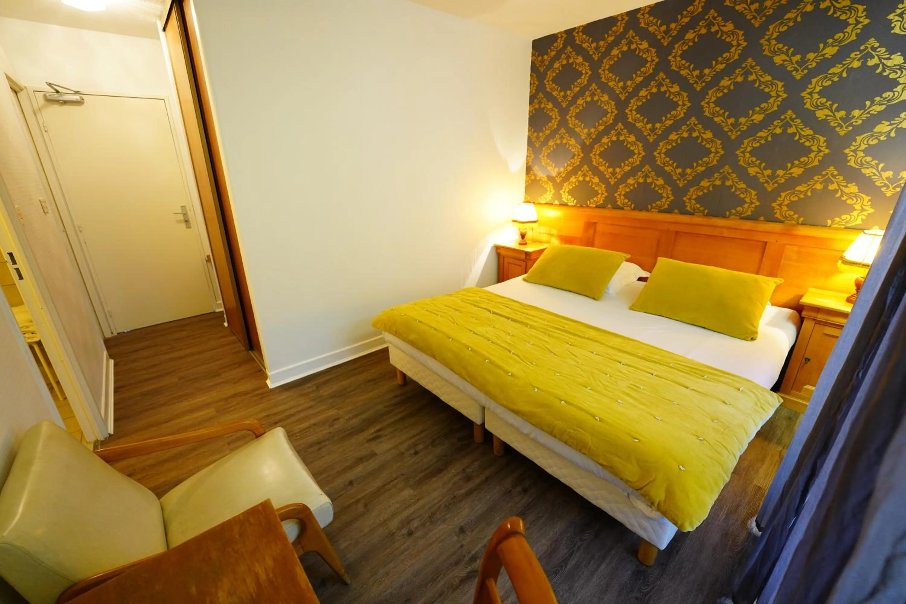 Bedroom, Bed in Logis Hôtel Le Griou