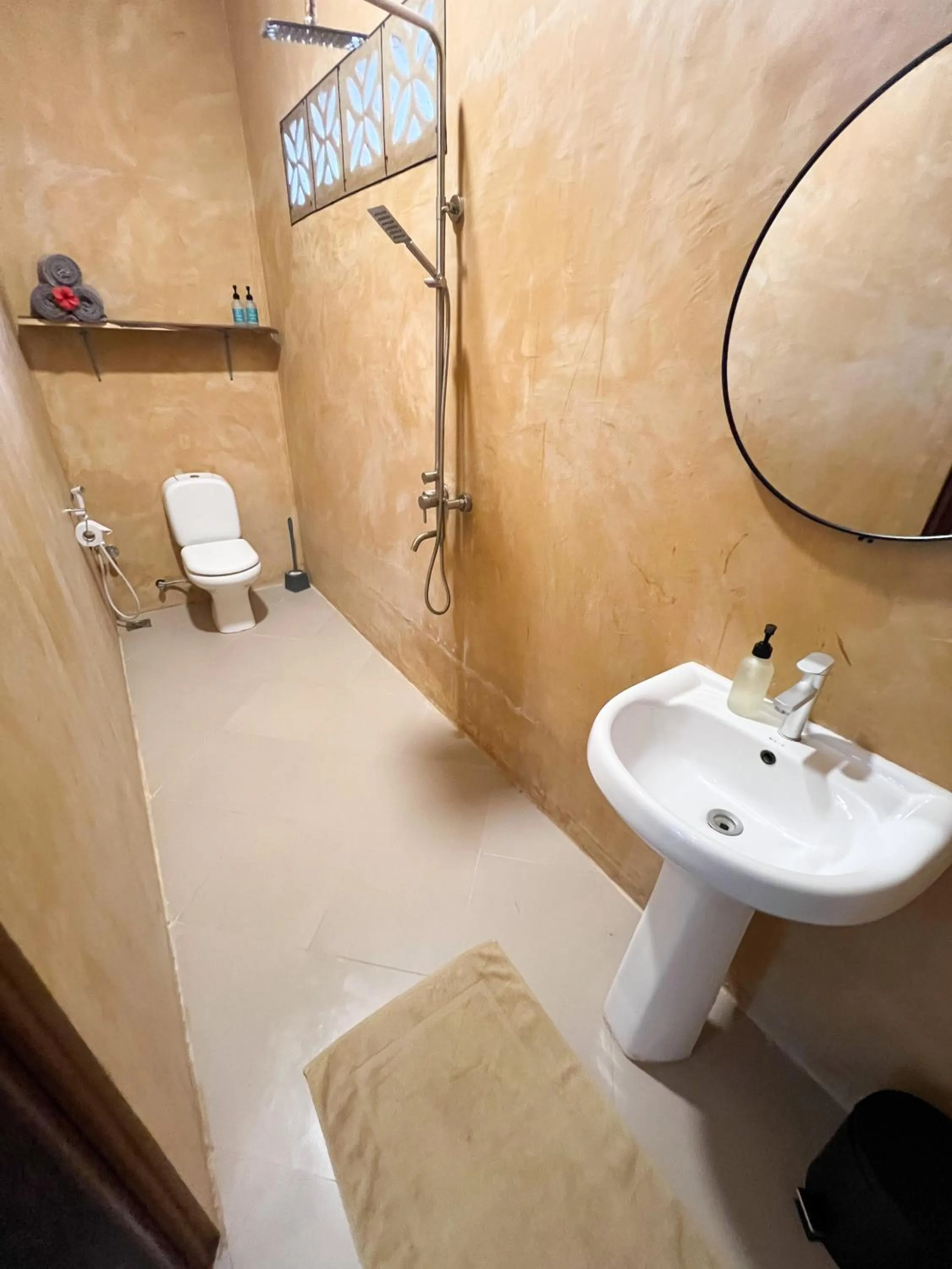 Bathroom in Siri Beach Lodge