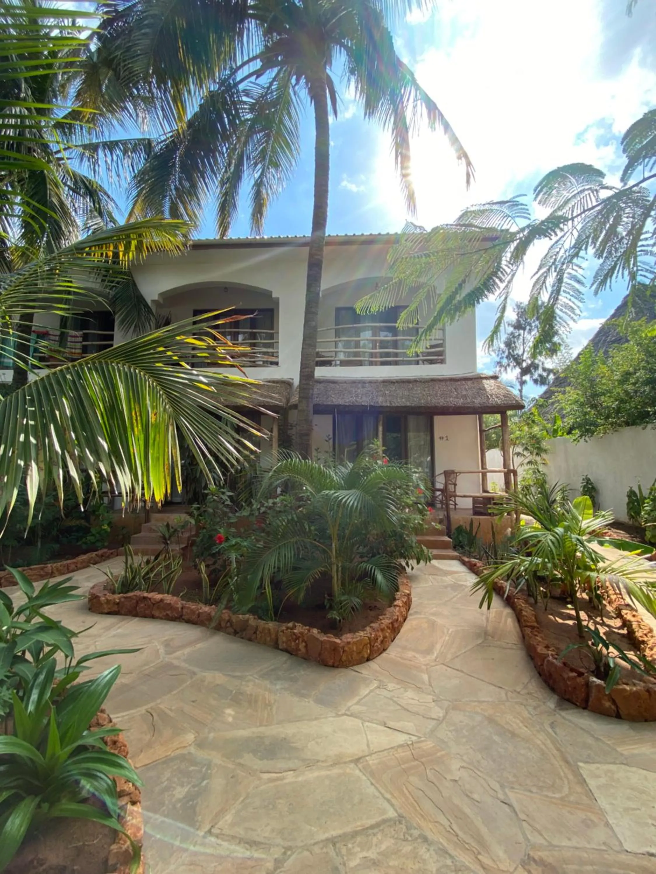 Property building in Siri Beach Lodge