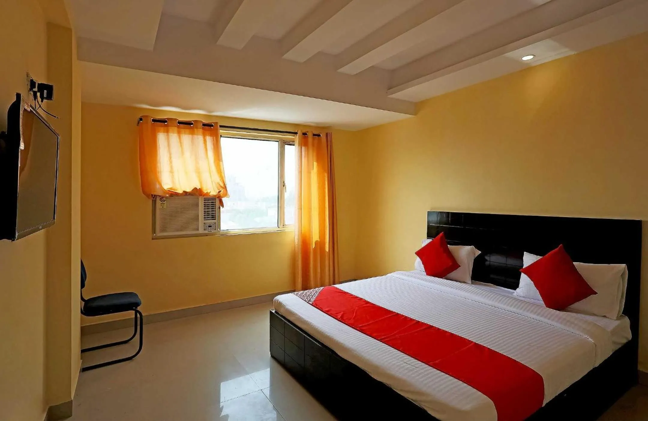 Bedroom in Hotel O M.M. Paradise & PG