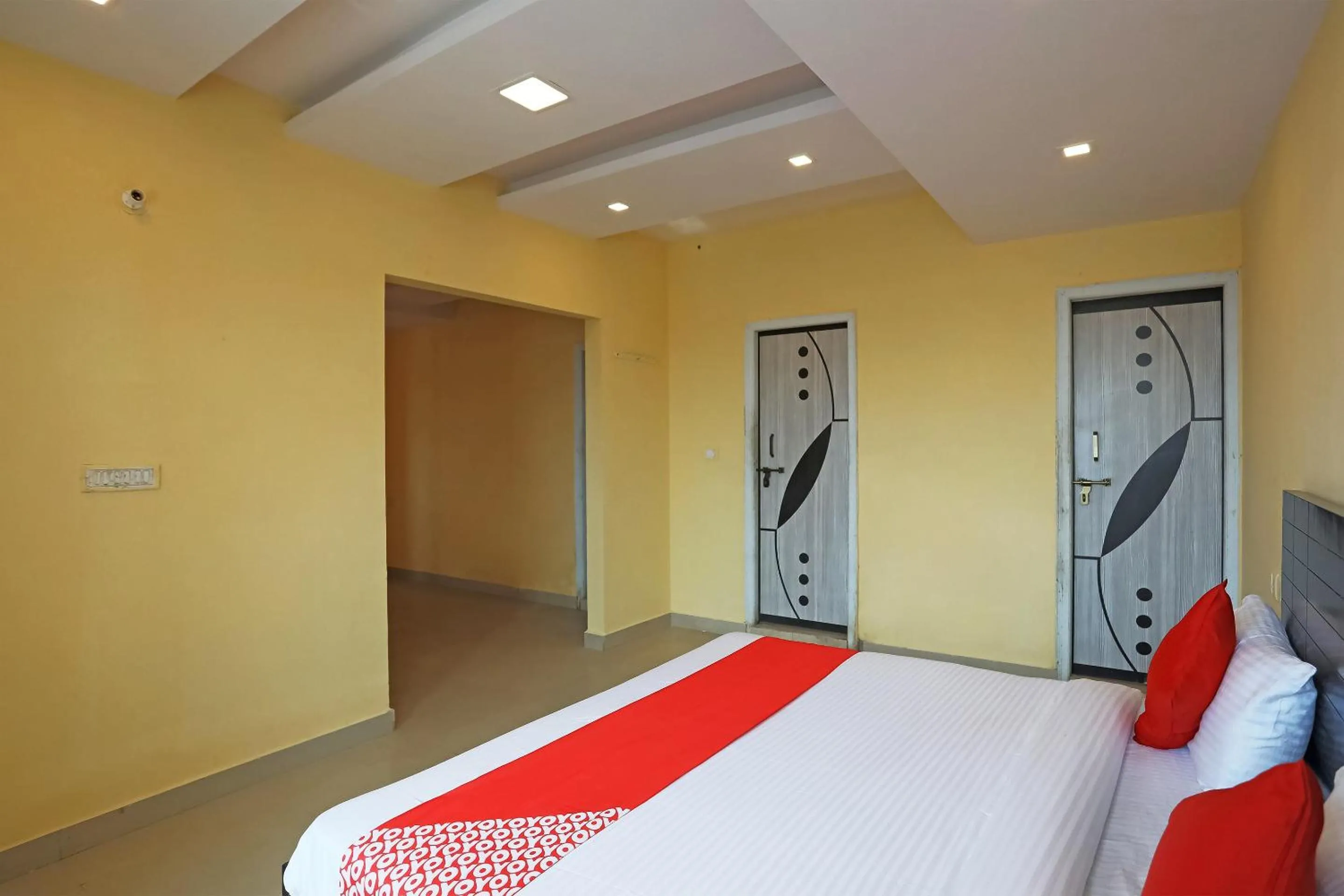 Bedroom in Hotel O M.M. Paradise & PG