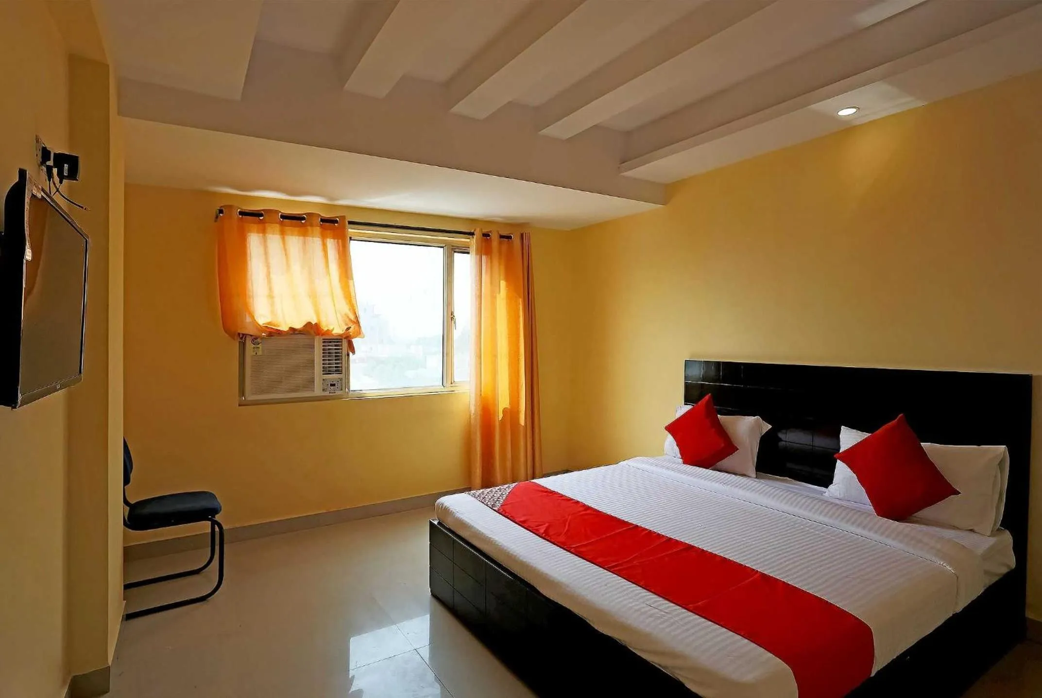 Bedroom, Bed in Hotel O M.M. Paradise & PG