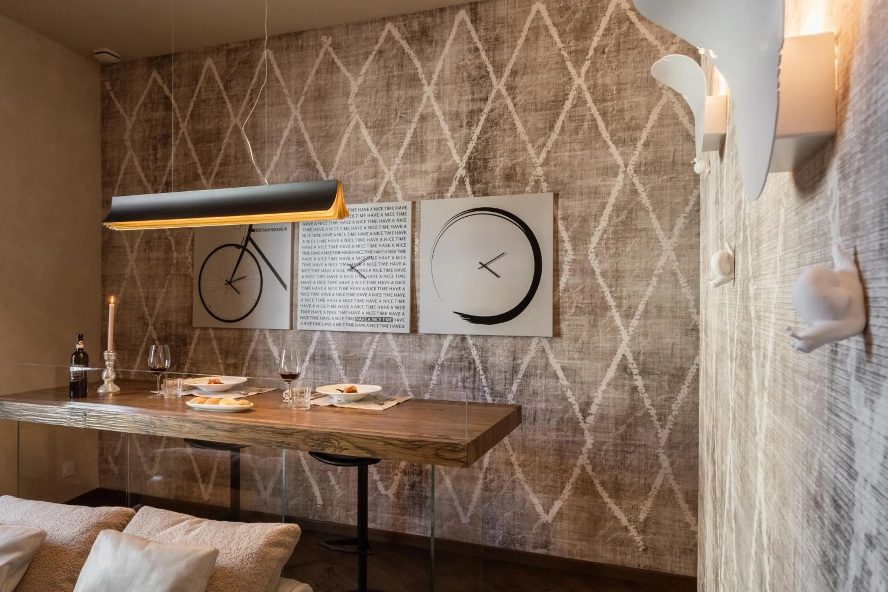 Living room in Oltrarno 1881 Apartments