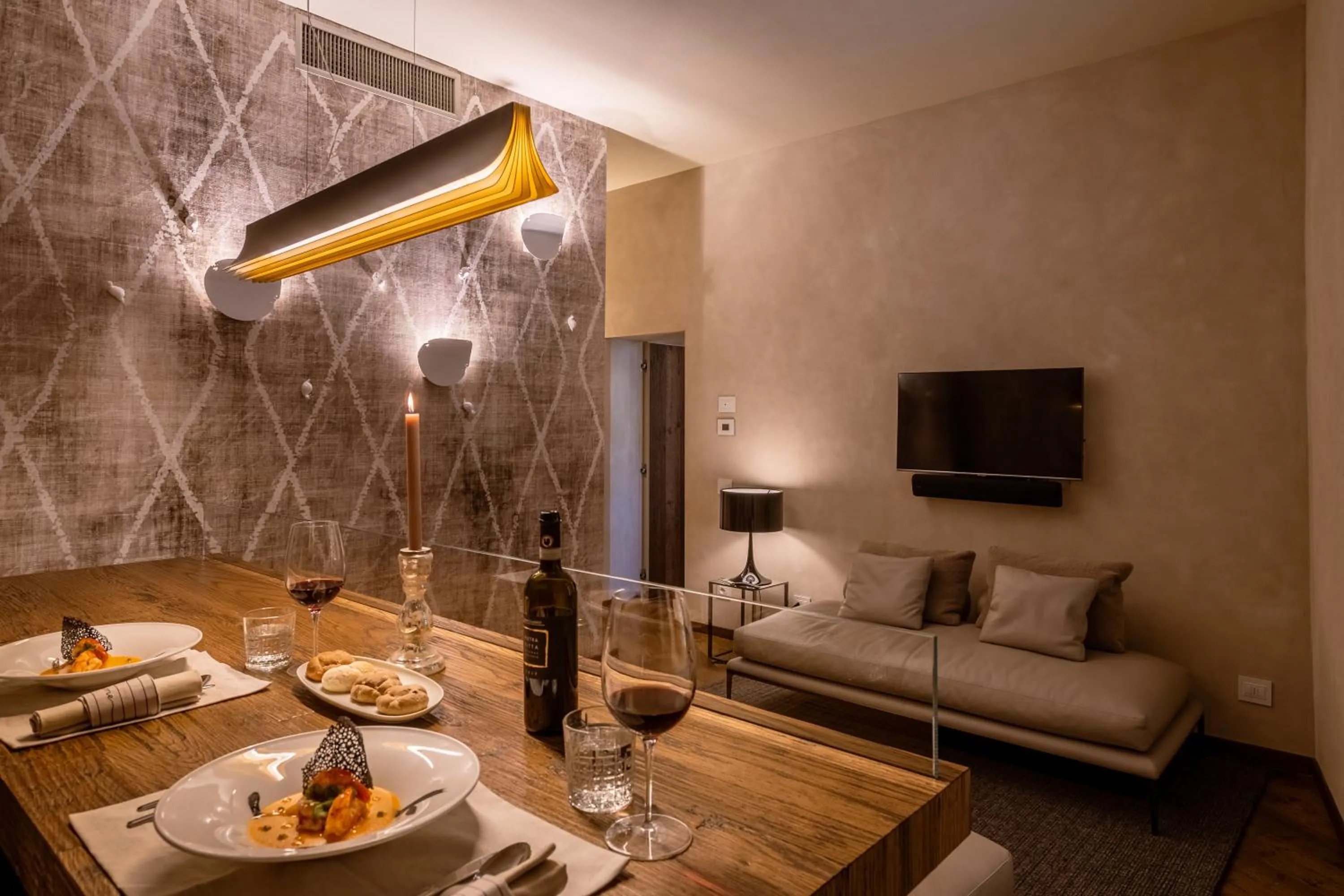 Living room in Oltrarno 1881 Apartments