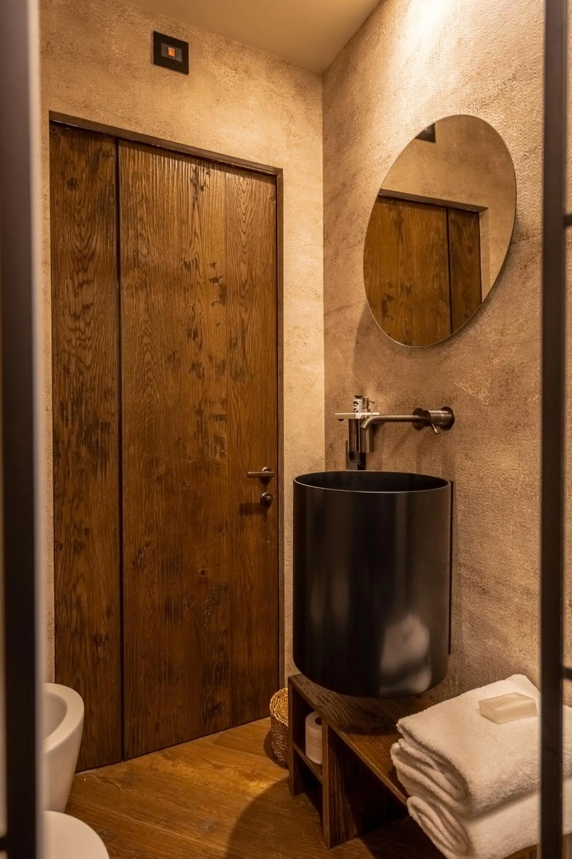 Bathroom in Oltrarno 1881 Apartments