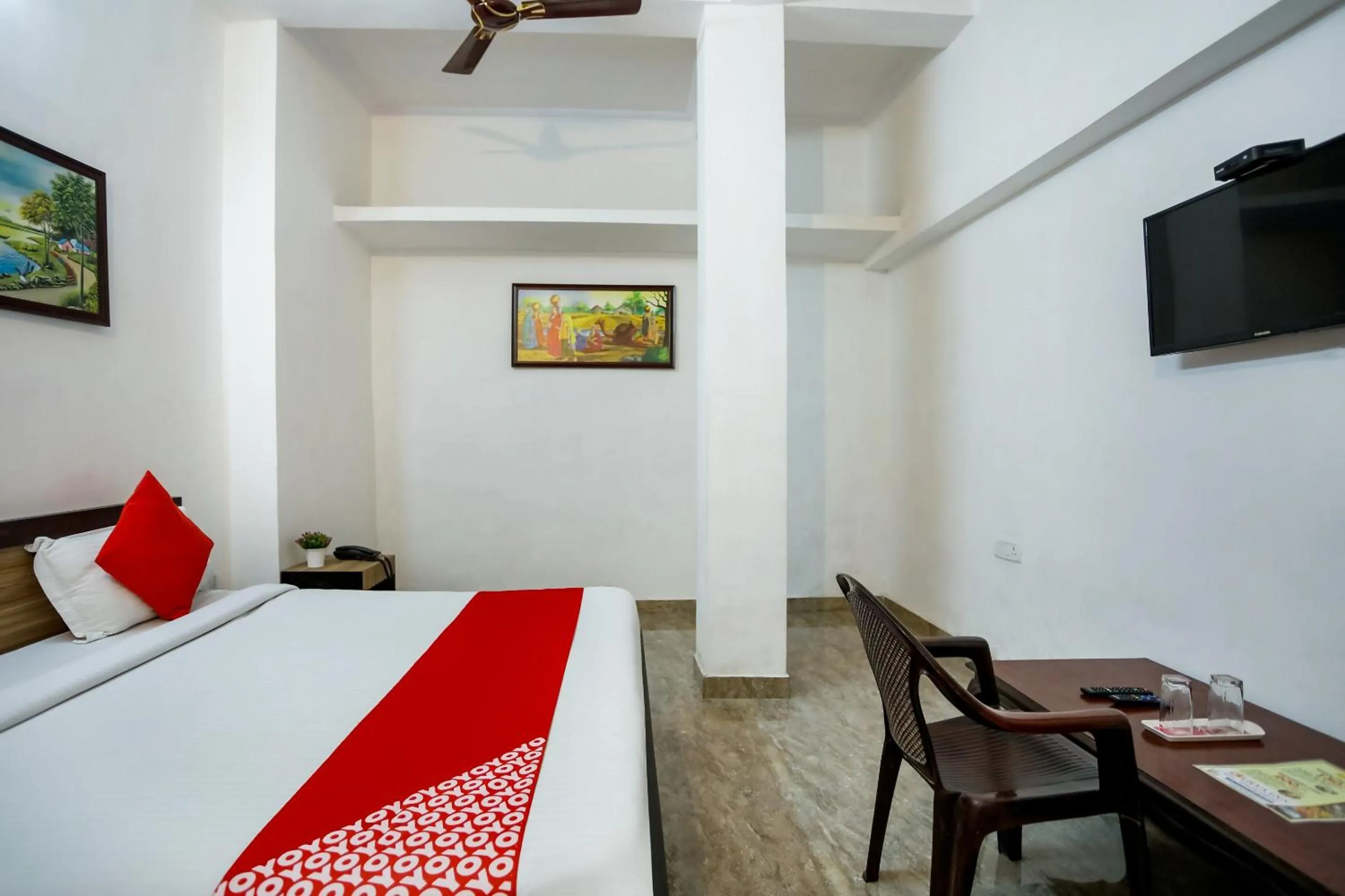 Bedroom in Hotel O SURYA INN