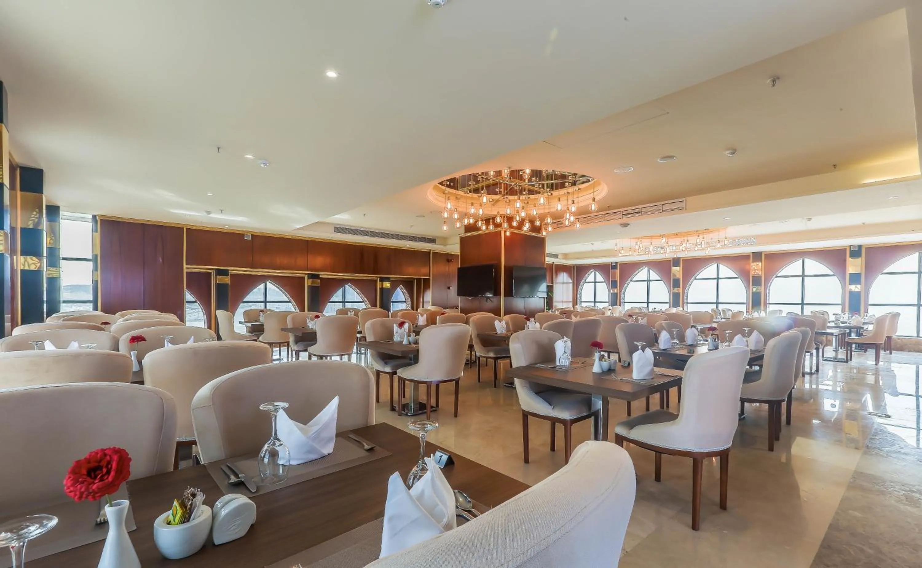 Restaurant/places to eat in Jeddah Oasis Hotel
