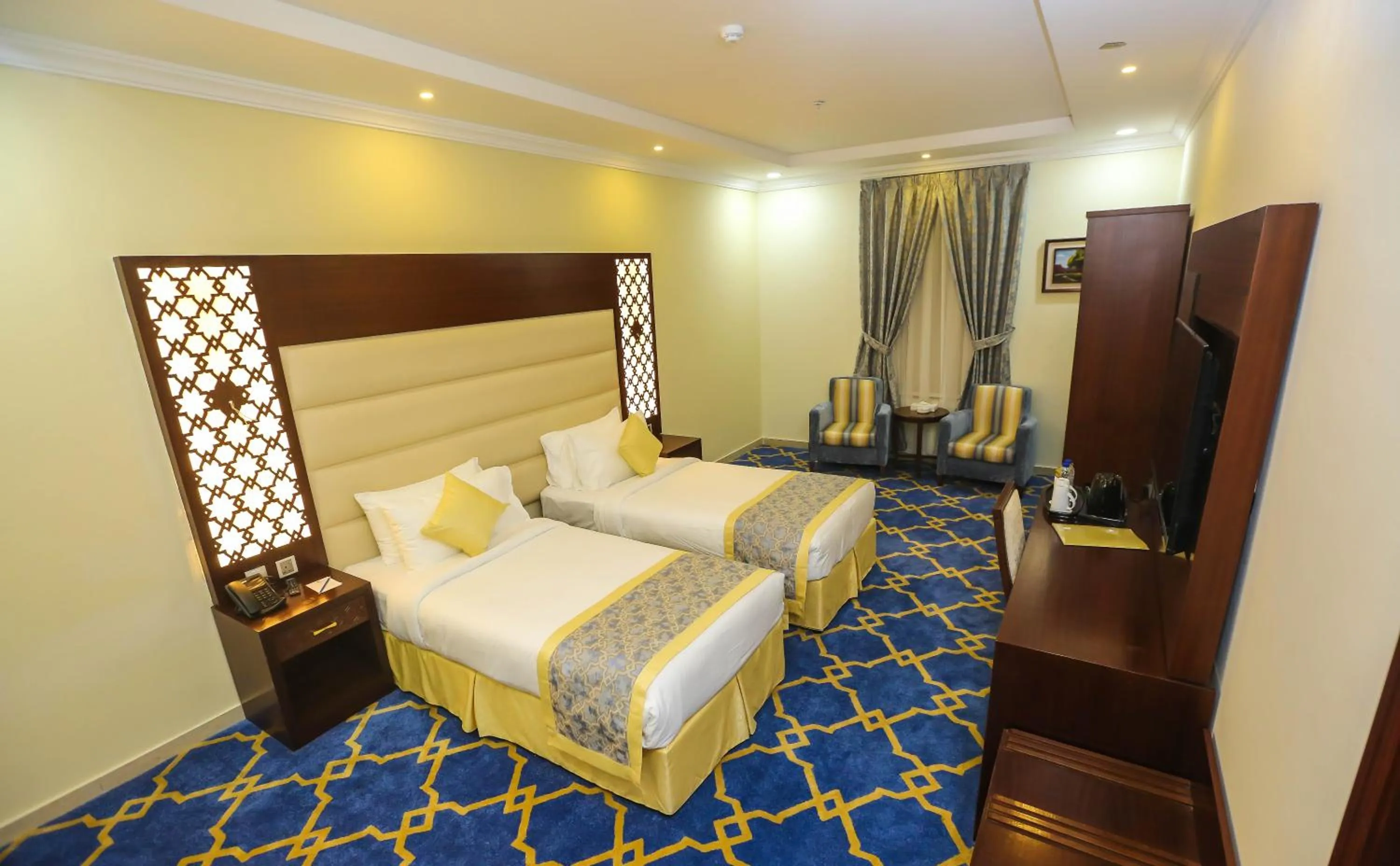 Photo of the whole room, Bed in Jeddah Oasis Hotel