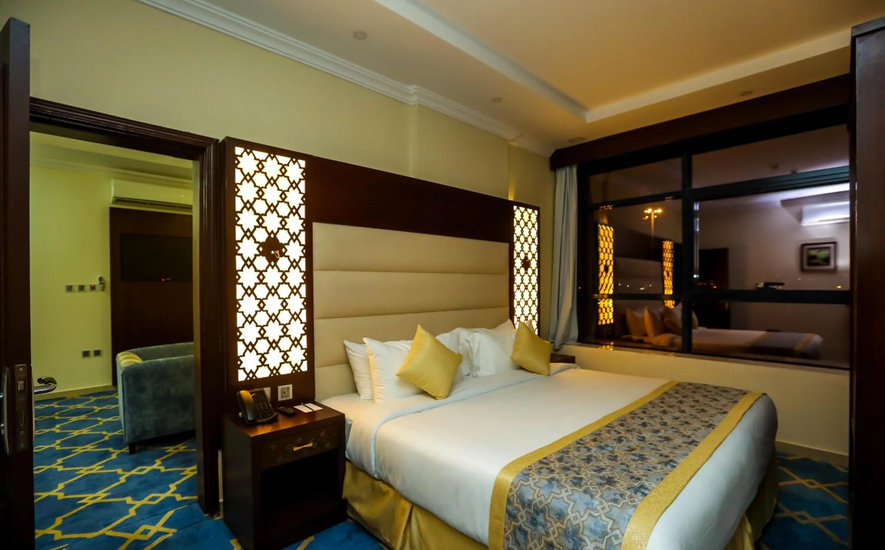 Photo of the whole room, Bed in Jeddah Oasis Hotel