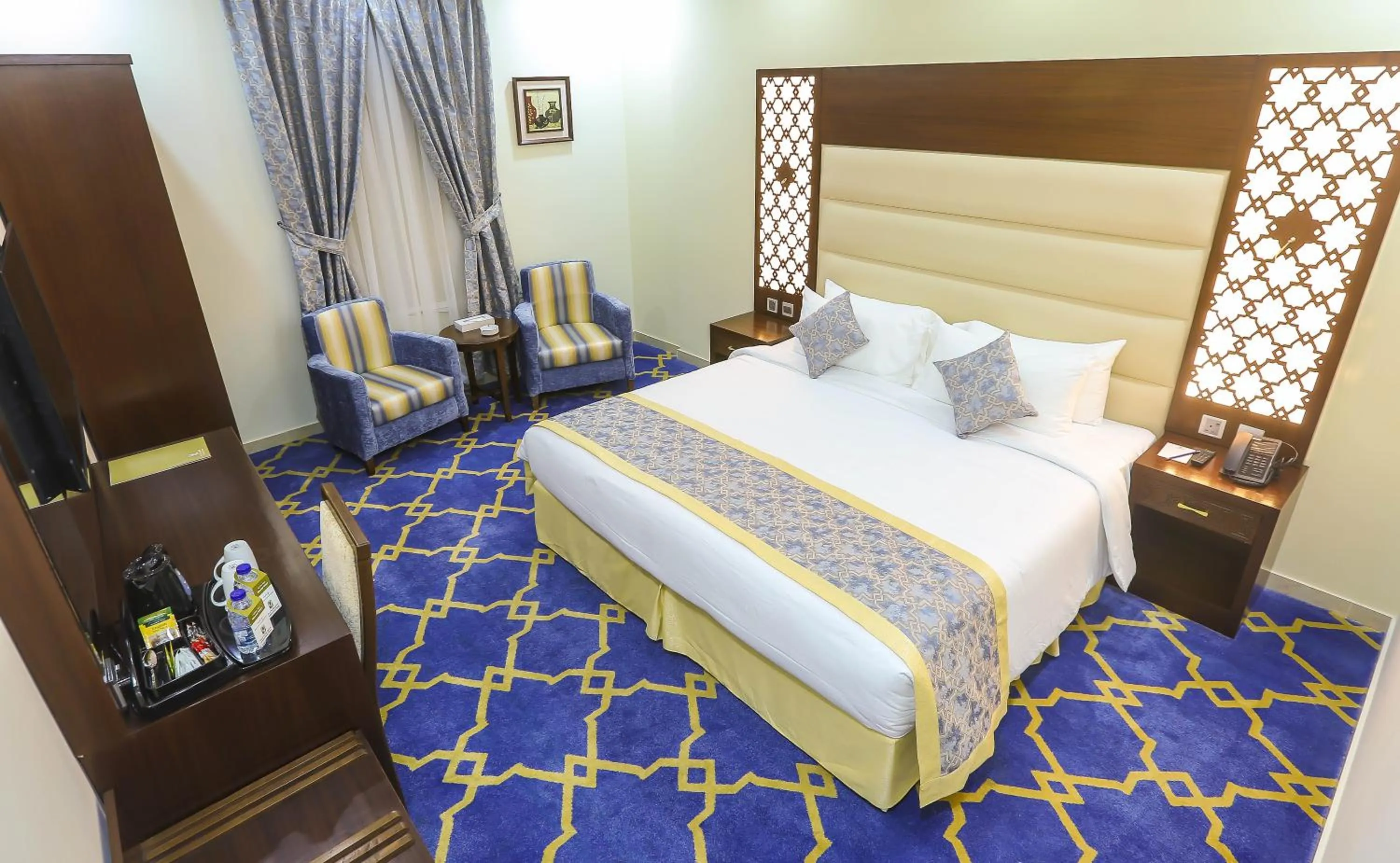 Photo of the whole room, Bed in Jeddah Oasis Hotel
