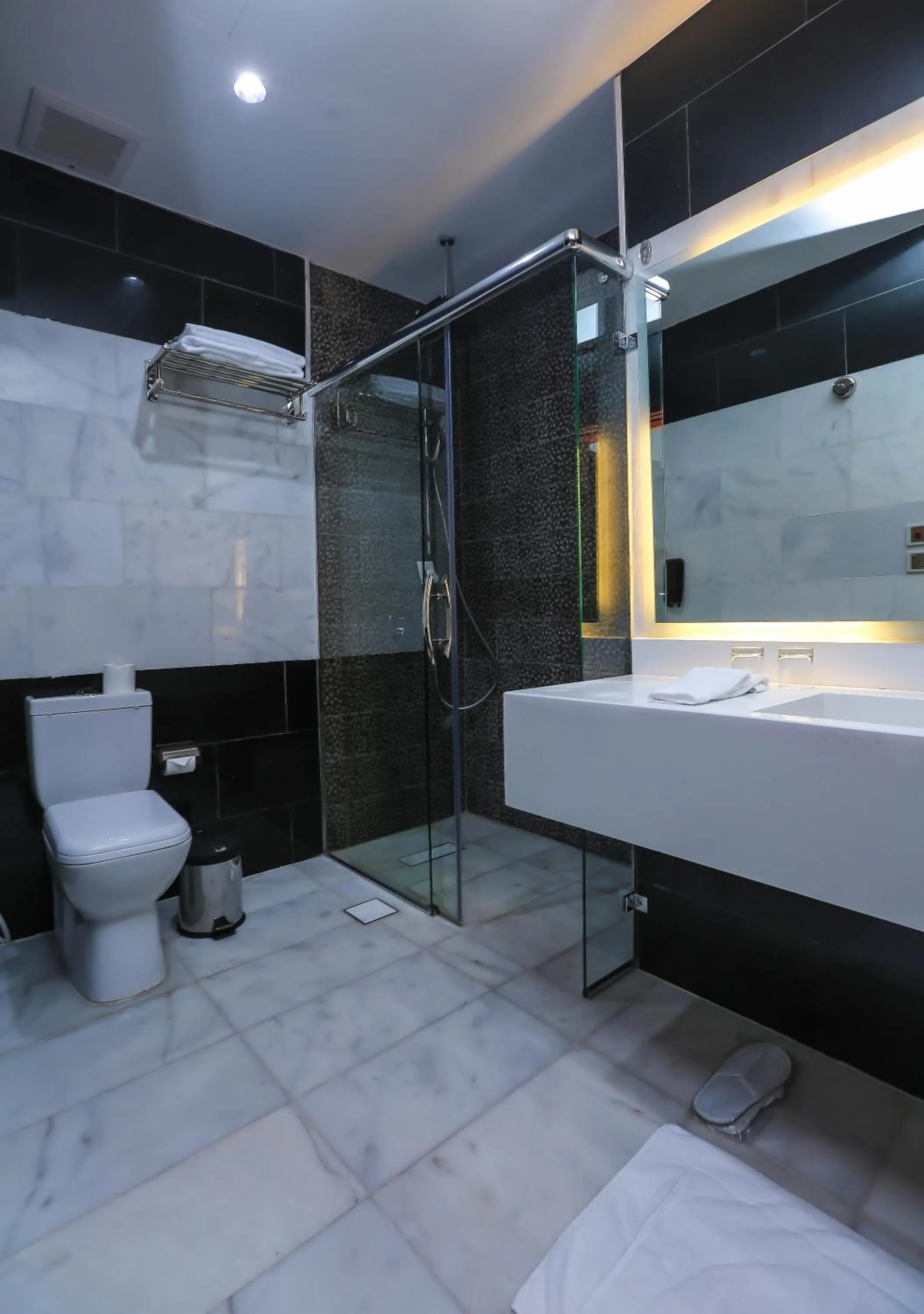 Bathroom in Jeddah Oasis Hotel