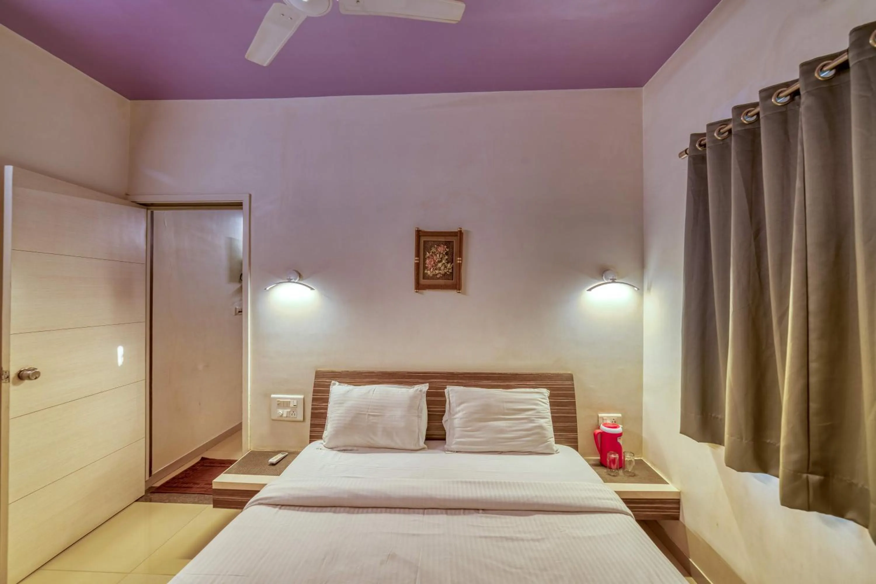 Photo of the whole room, Bed in Hotel Grand Ashwin