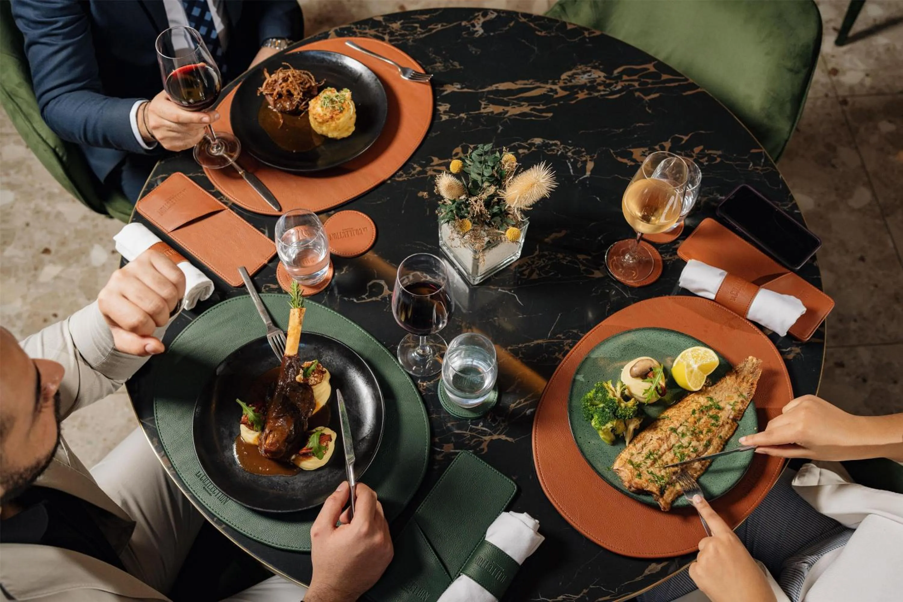 Restaurant/places to eat in Radisson Blu Hotel Casablanca City Center