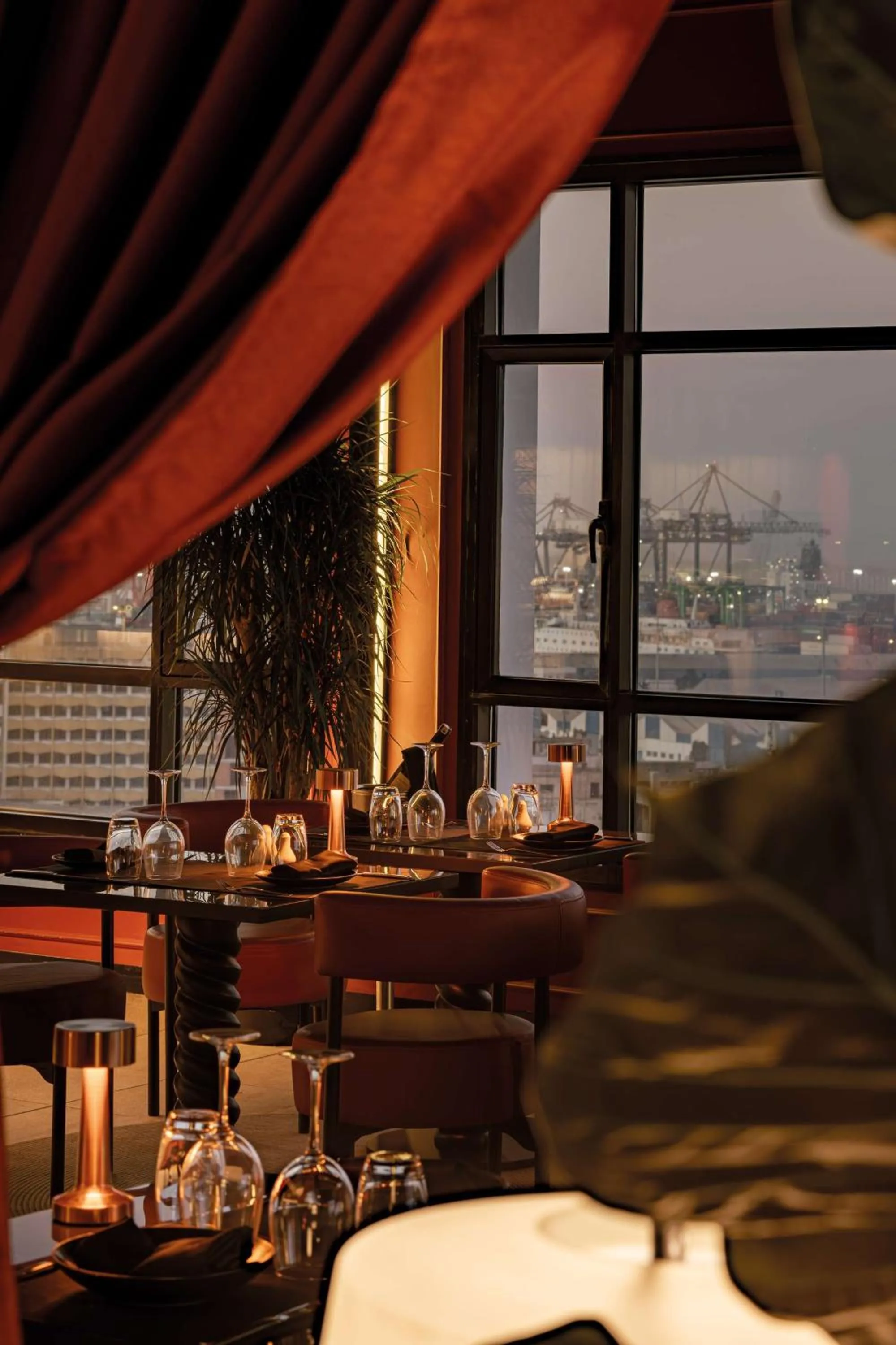 Restaurant/places to eat in Radisson Blu Hotel Casablanca City Center