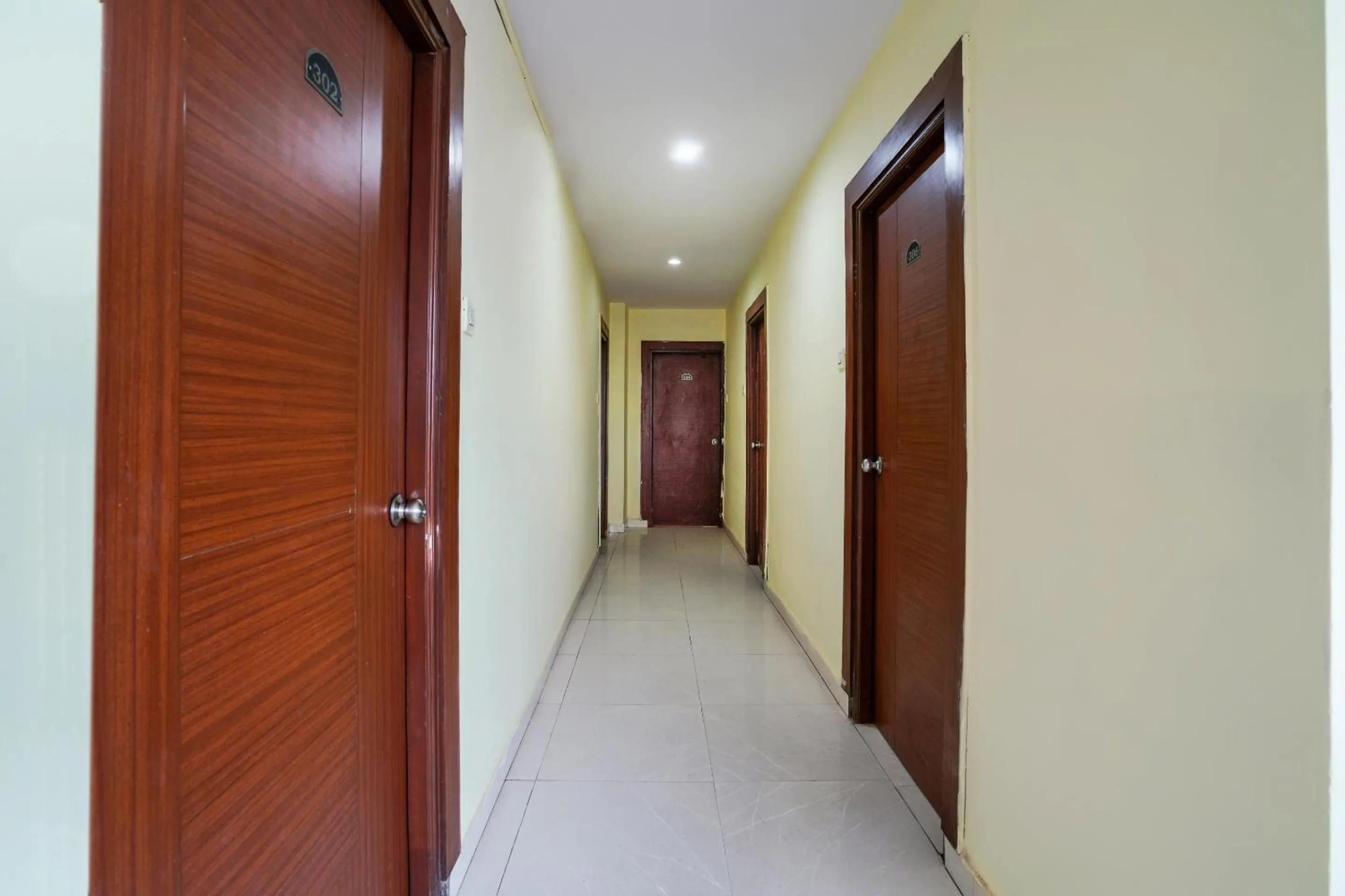 Lobby or reception in Hotel O Pariwar Inn