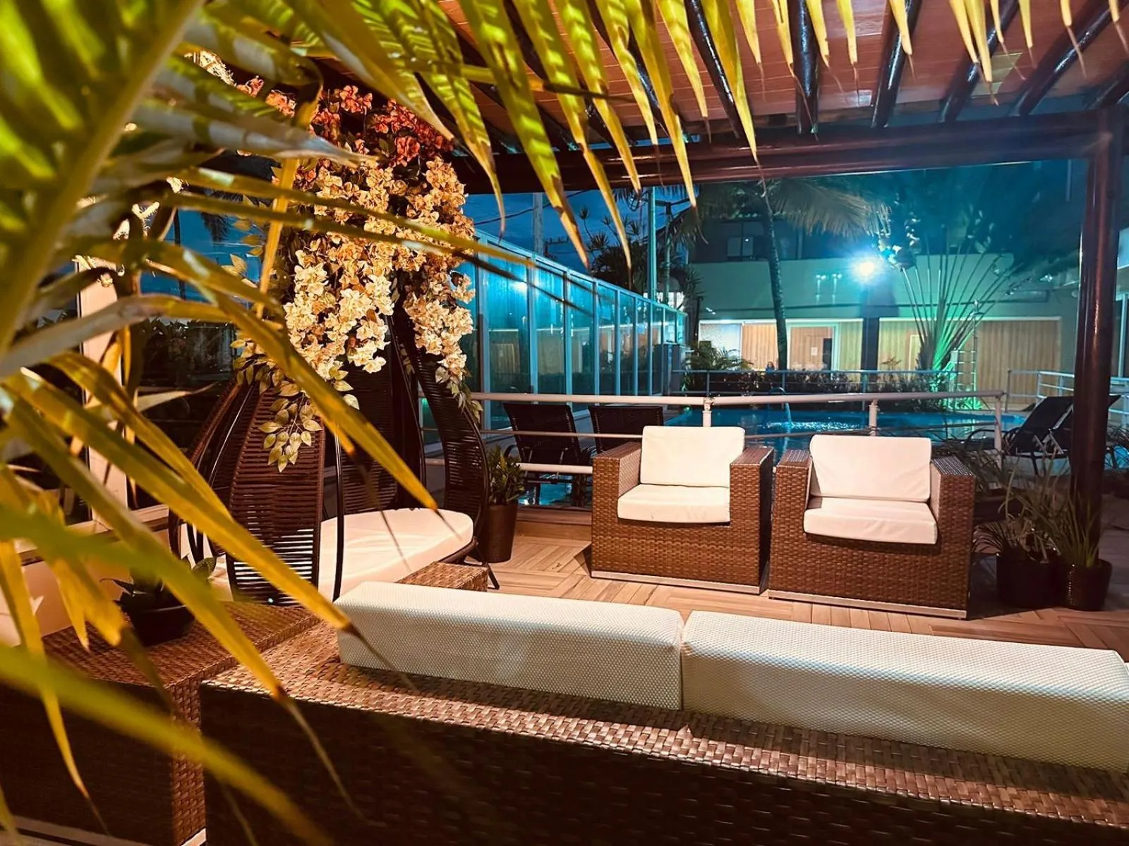 Swimming pool in Farol Plaza Hotel