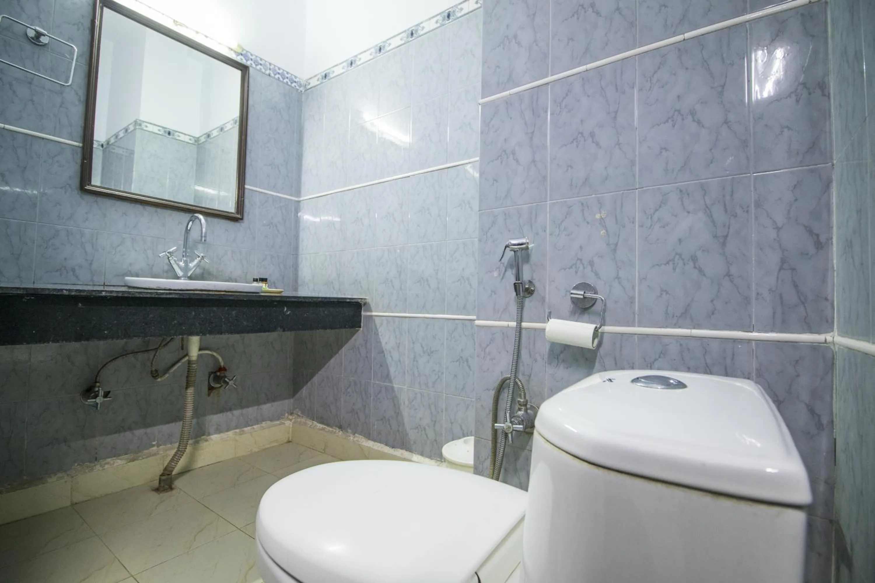Bathroom in WOW STAYZ2 Hotel Jahanvi Dale
