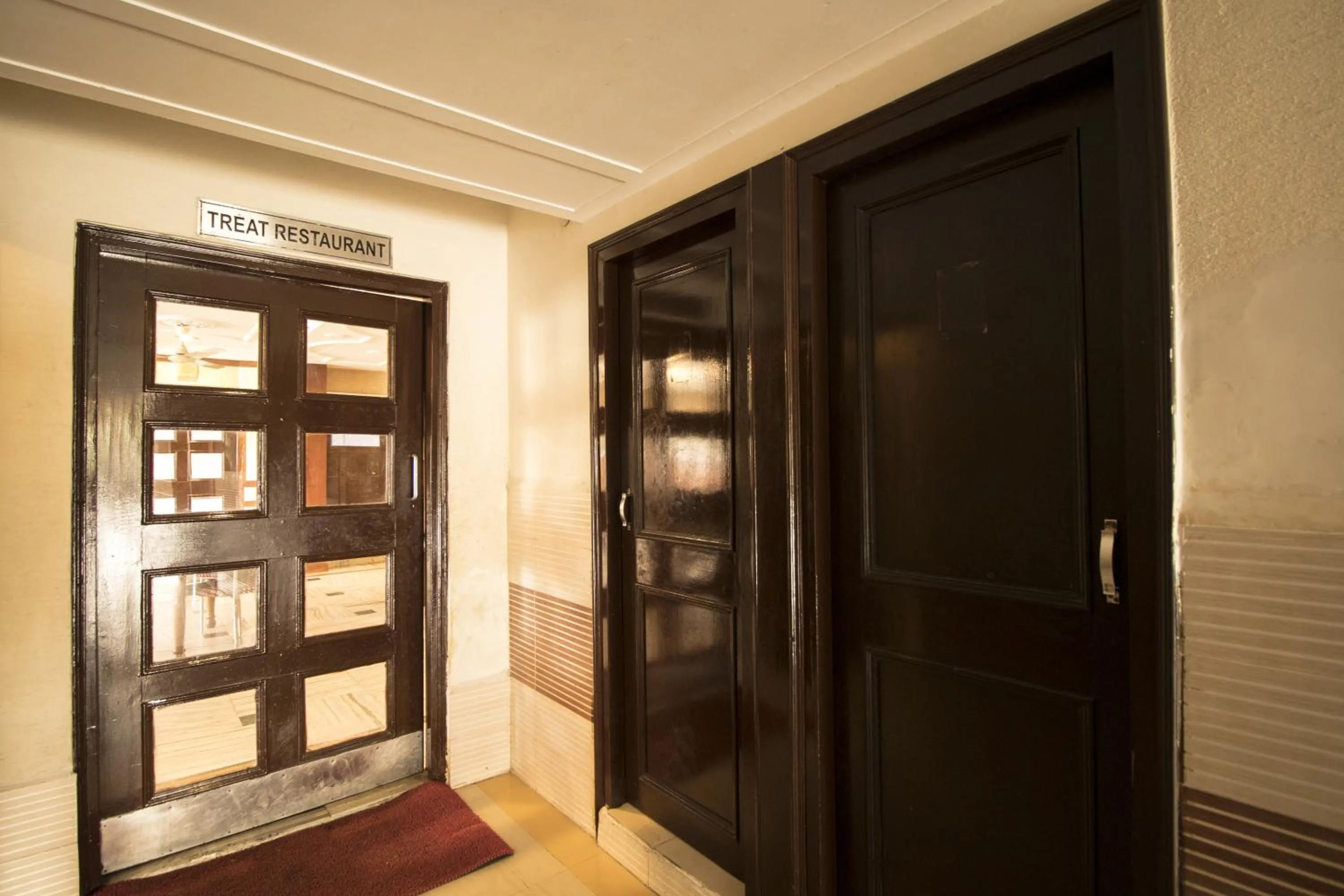 Facade/entrance in WOW STAYZ2 Hotel Jahanvi Dale