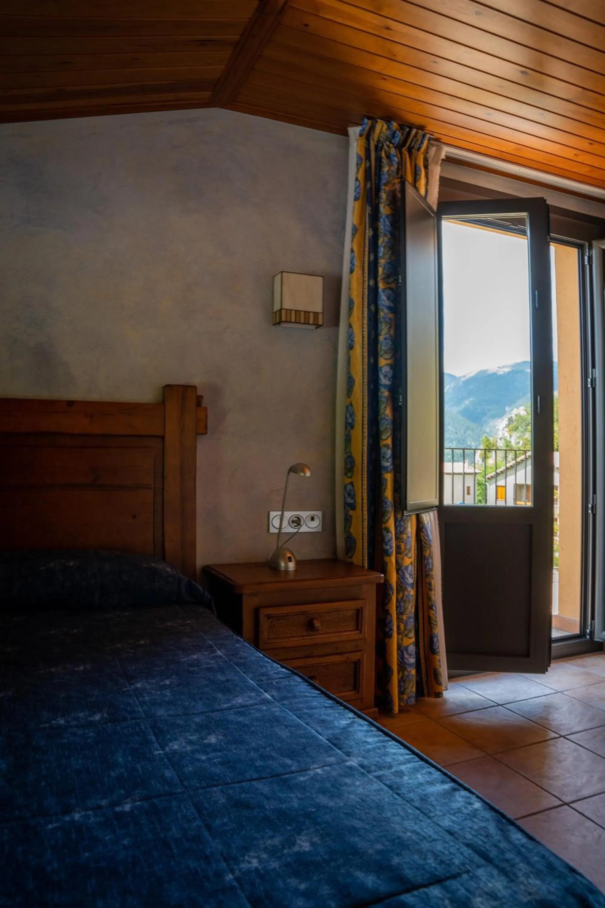 Bed in Hostal Cal Franciscó