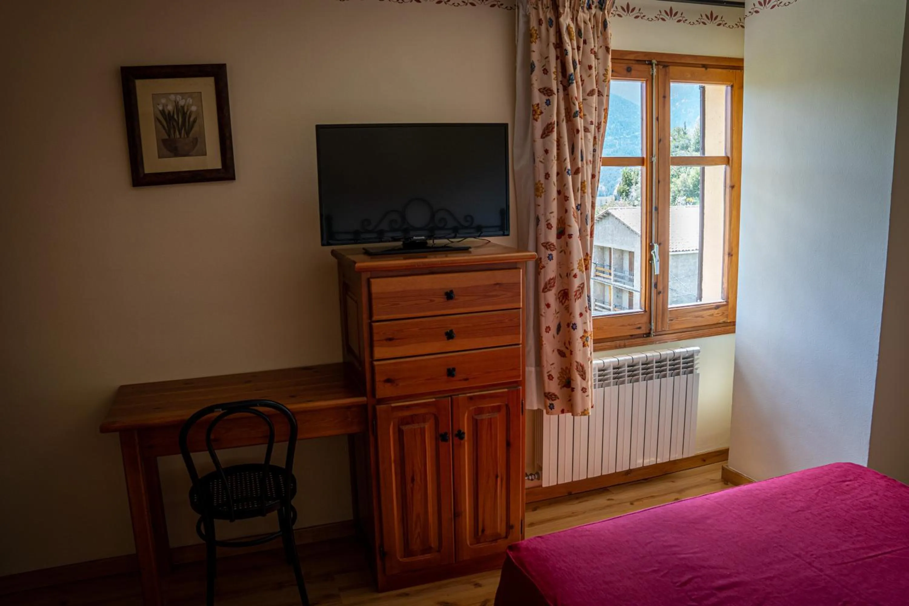 Bed in Hostal Cal Franciscó