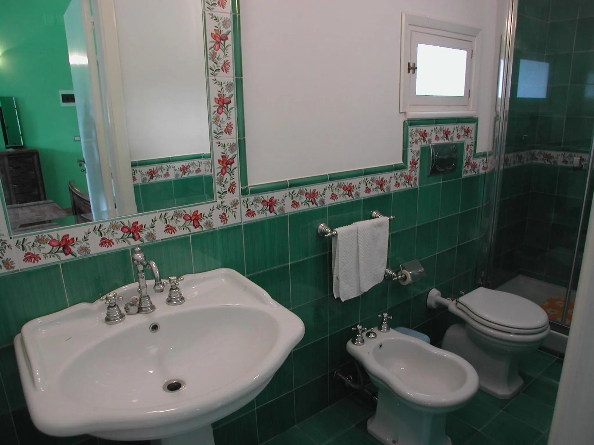 Bathroom in Les Chandelles