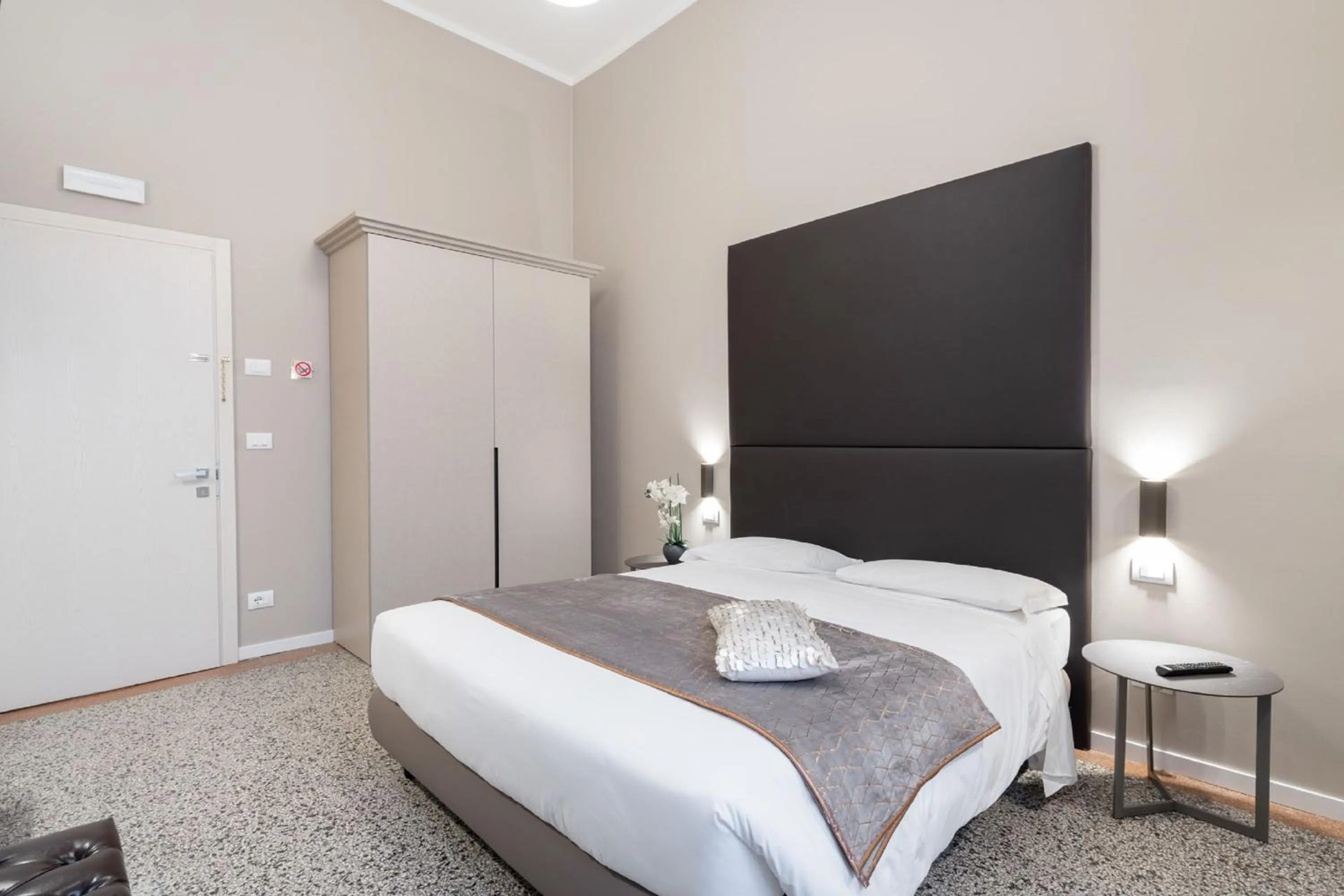 Bedroom, Bed in Hotel Palazzo Martinelli Dolfin