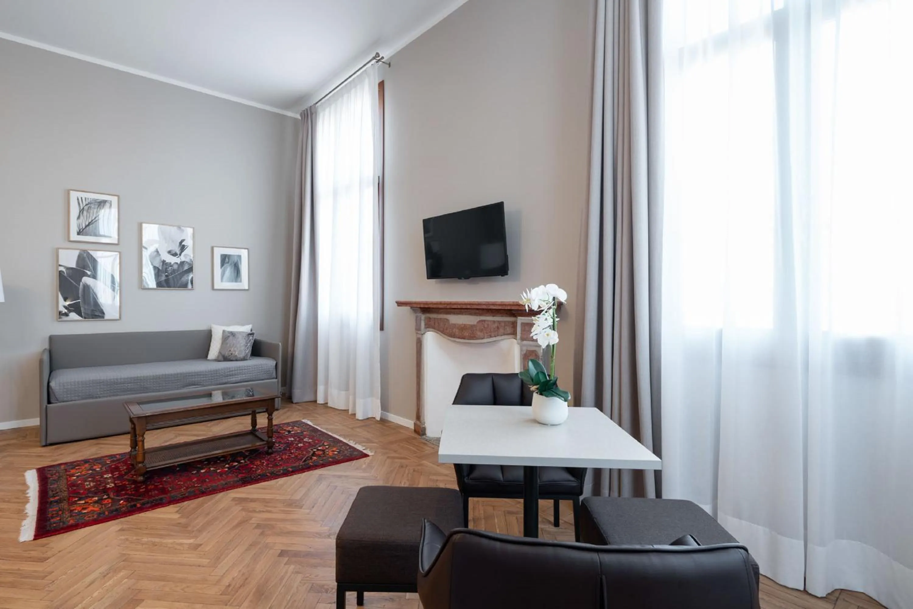 TV and multimedia in Hotel Palazzo Martinelli Dolfin