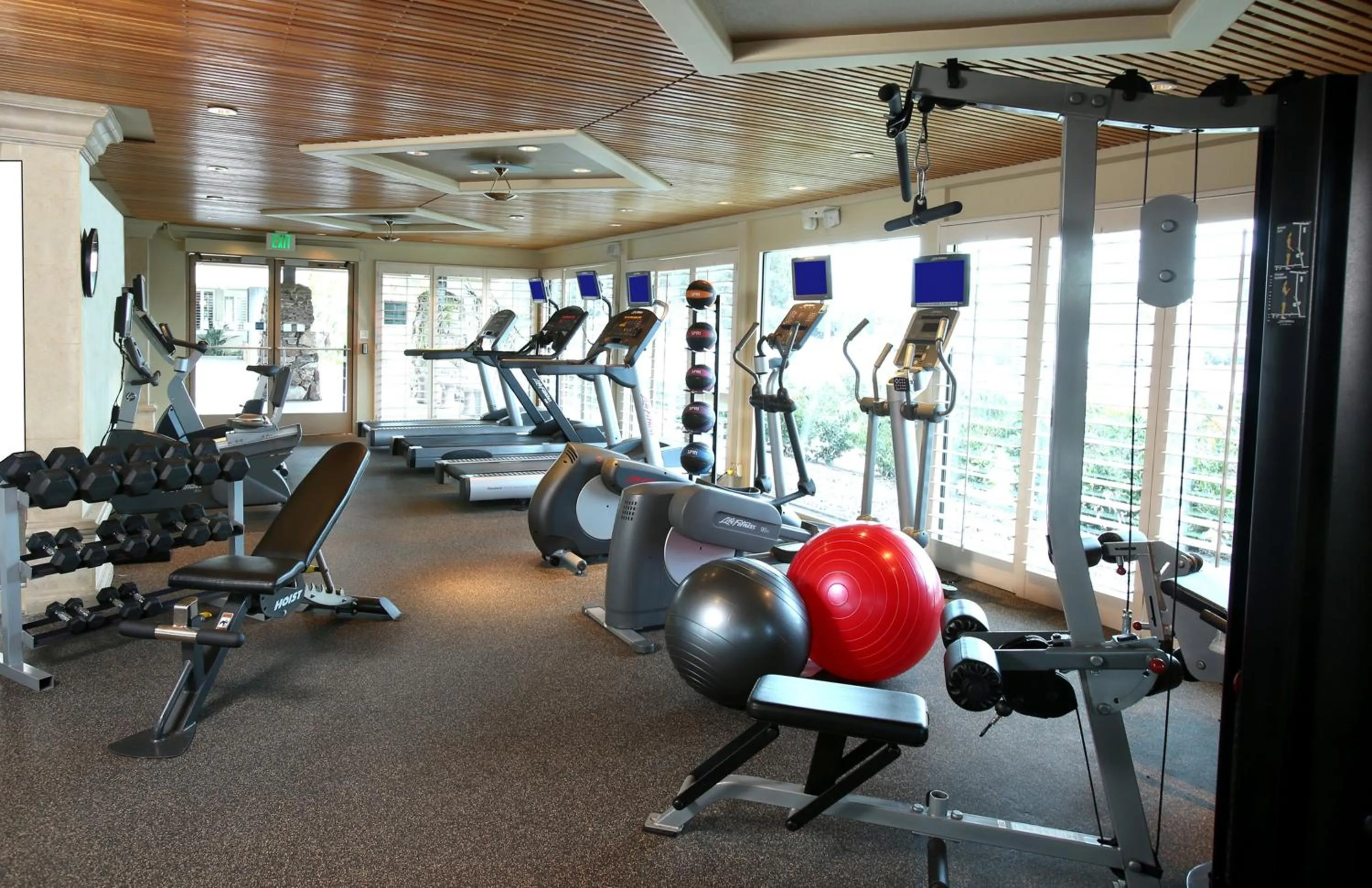 Fitness centre/facilities in DoubleTree by Hilton San Diego Bayside