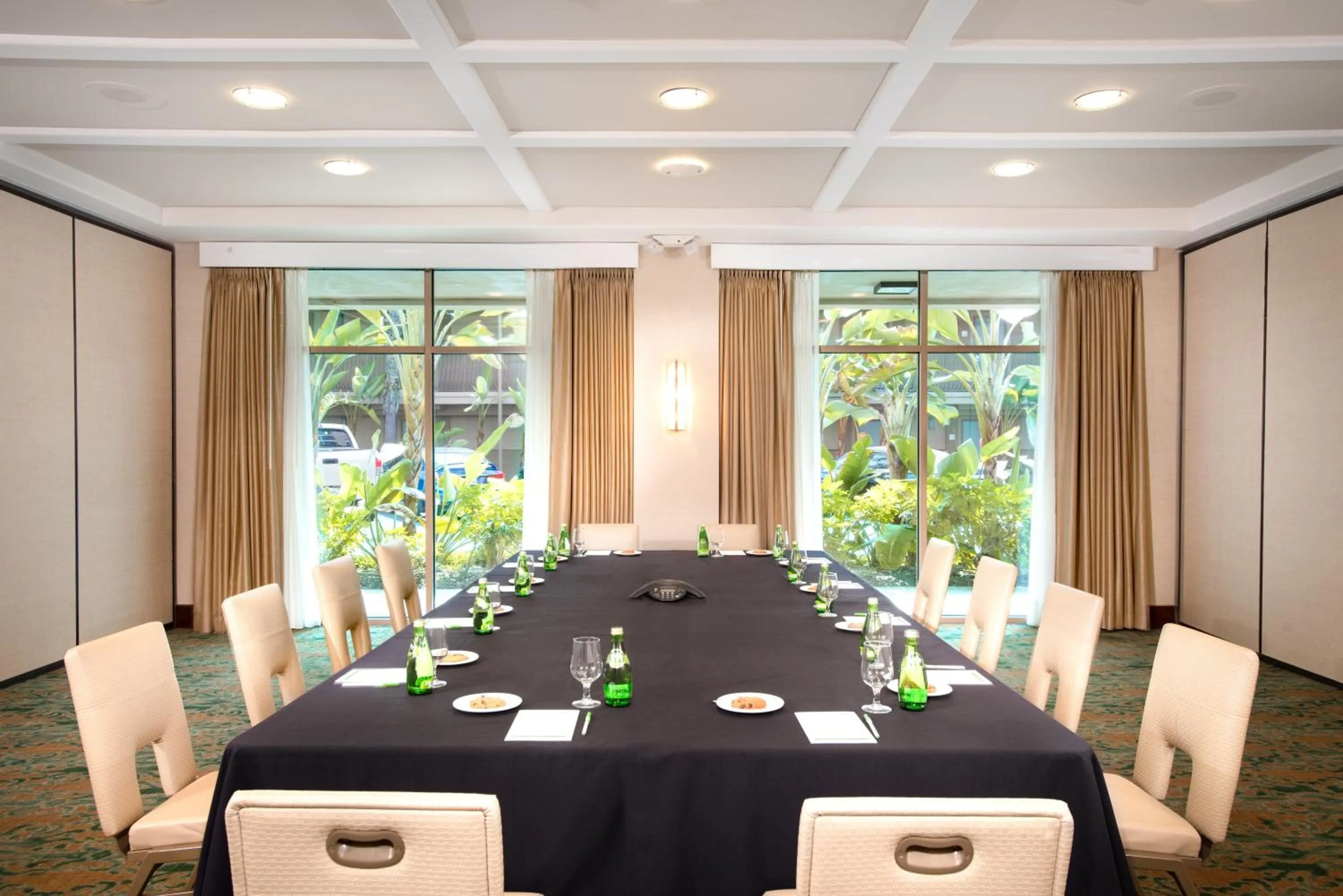 Meeting/conference room in DoubleTree by Hilton San Diego Bayside