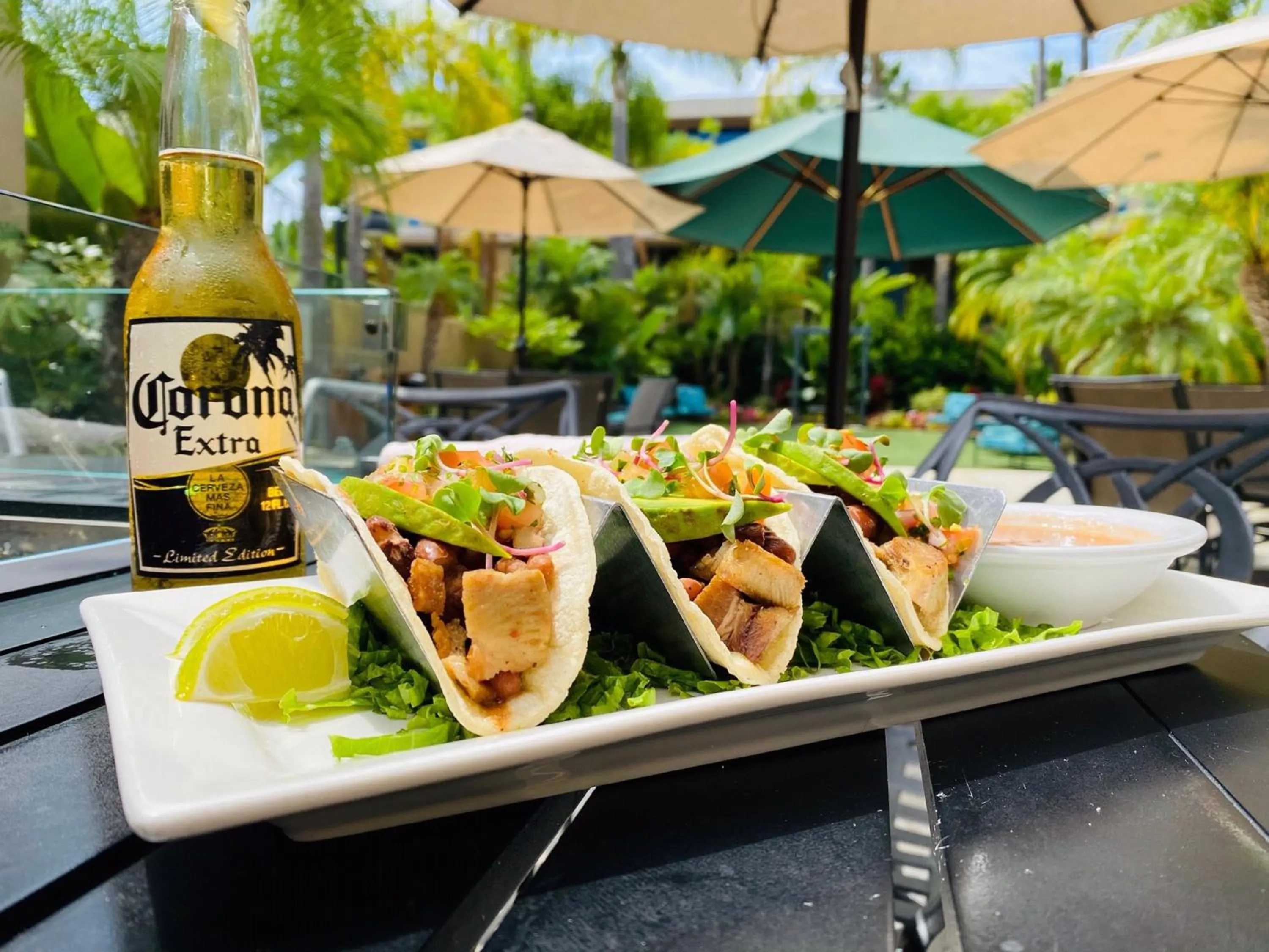 Restaurant/places to eat in DoubleTree by Hilton San Diego Bayside