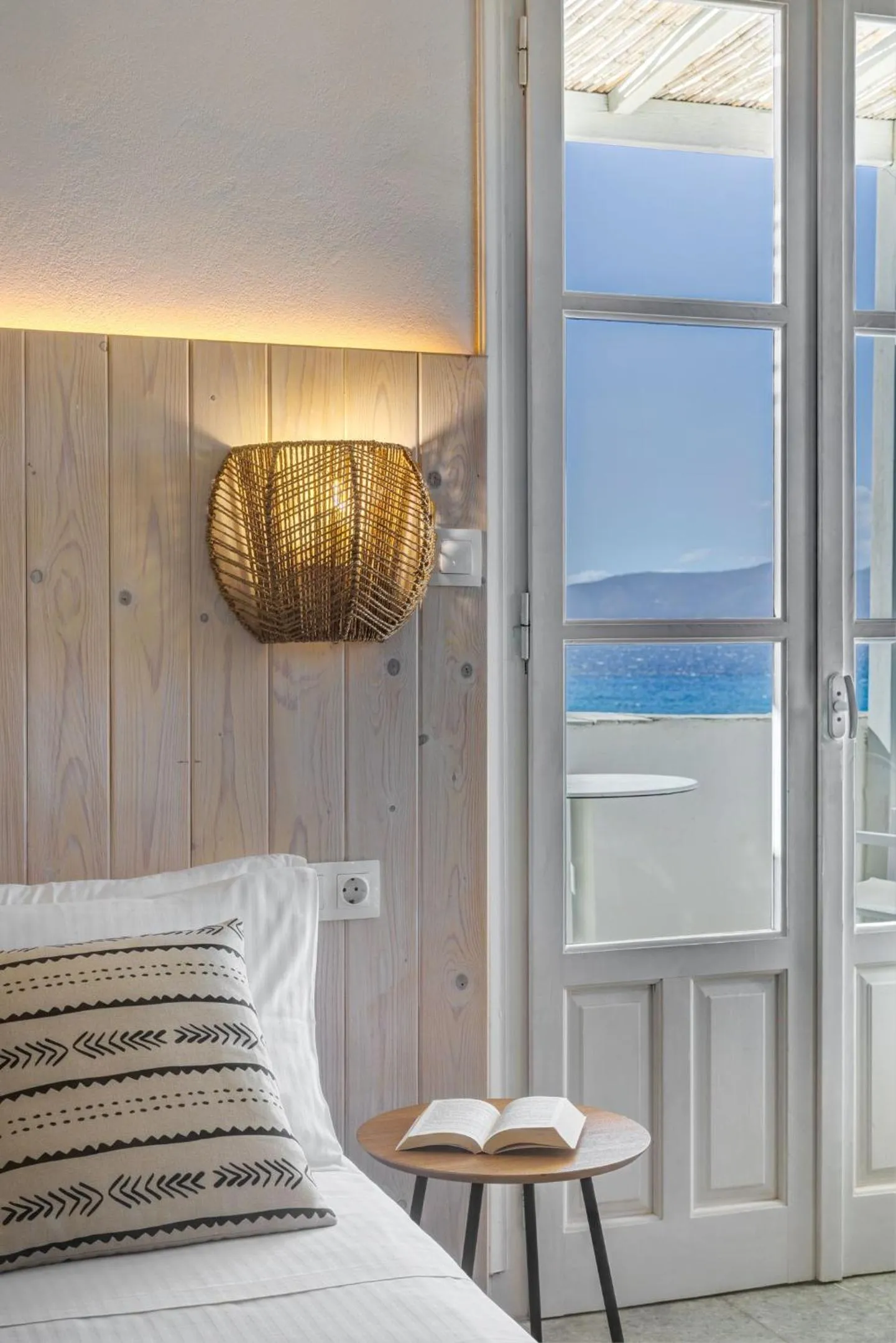 Sea view, Bed in Thalassa Naxos