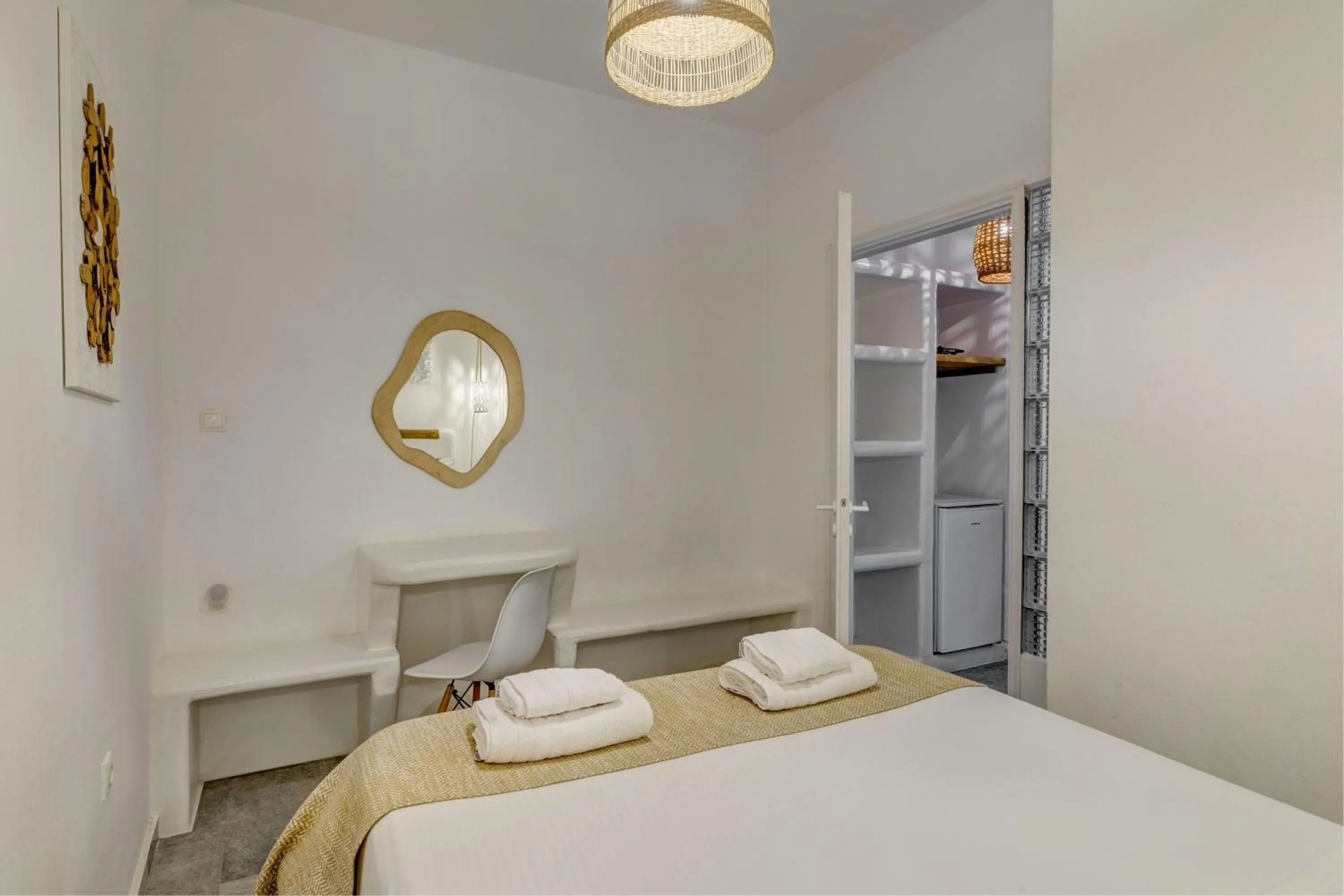 Bed in Thalassa Naxos