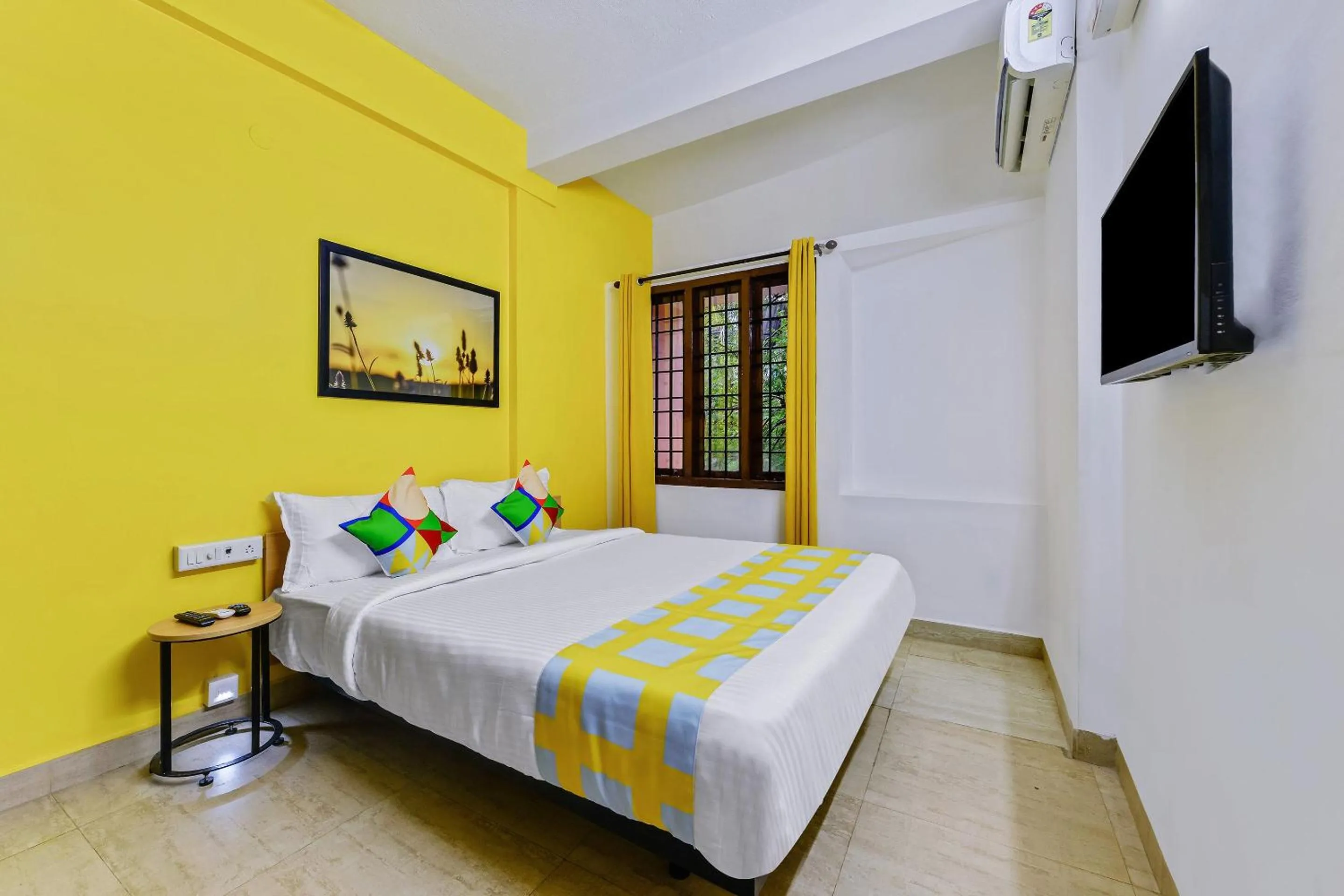 Bedroom, Bed in Hotel O G-Cloud