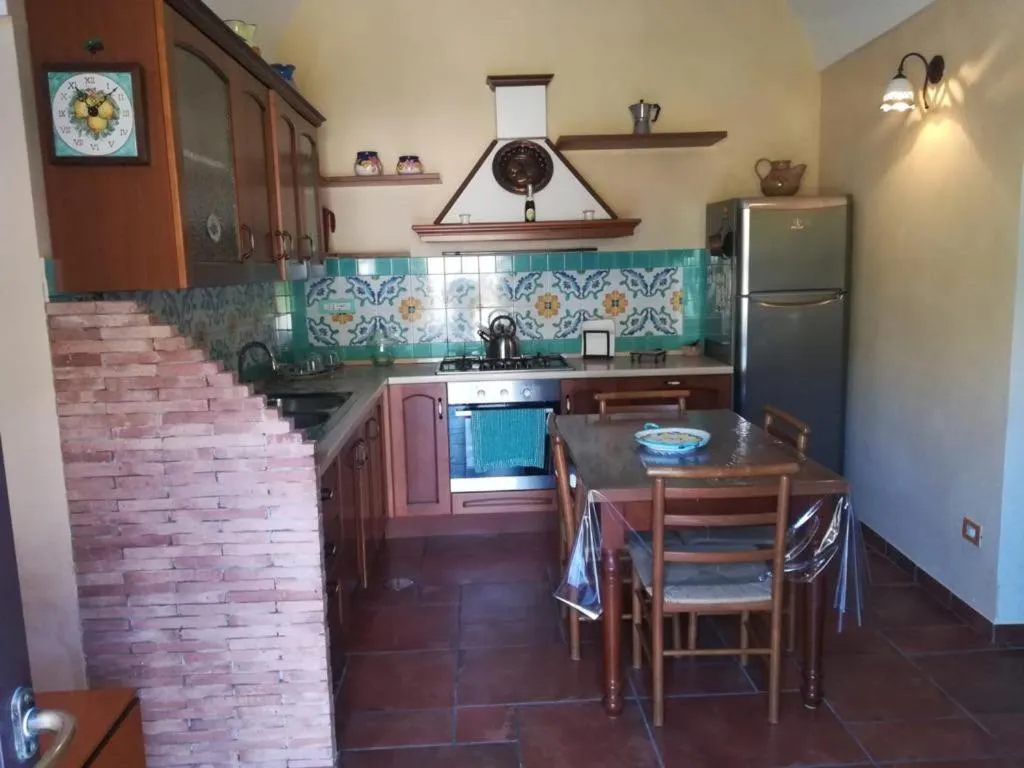 Kitchen or kitchenette in Contrada Vigna