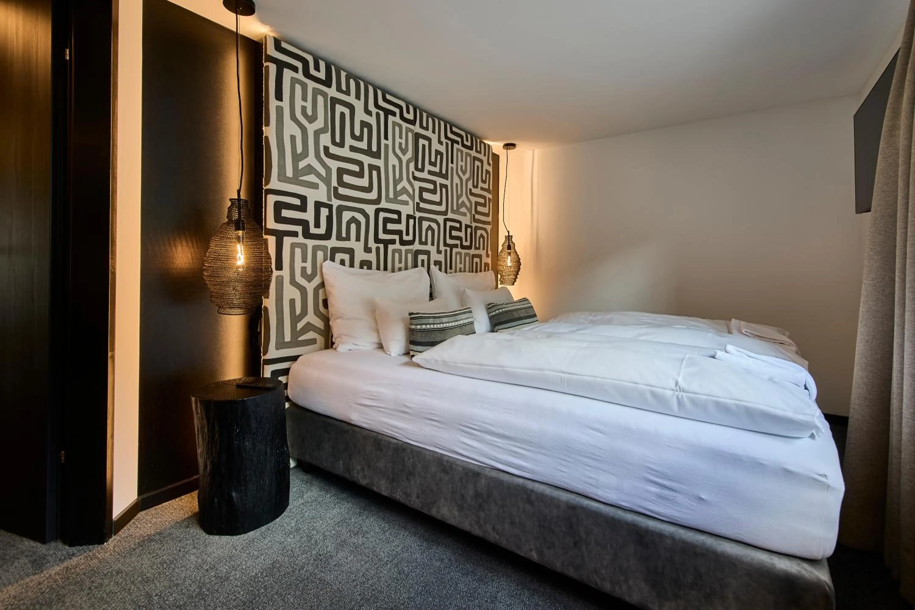 The Poolhouse Boutique Lodge