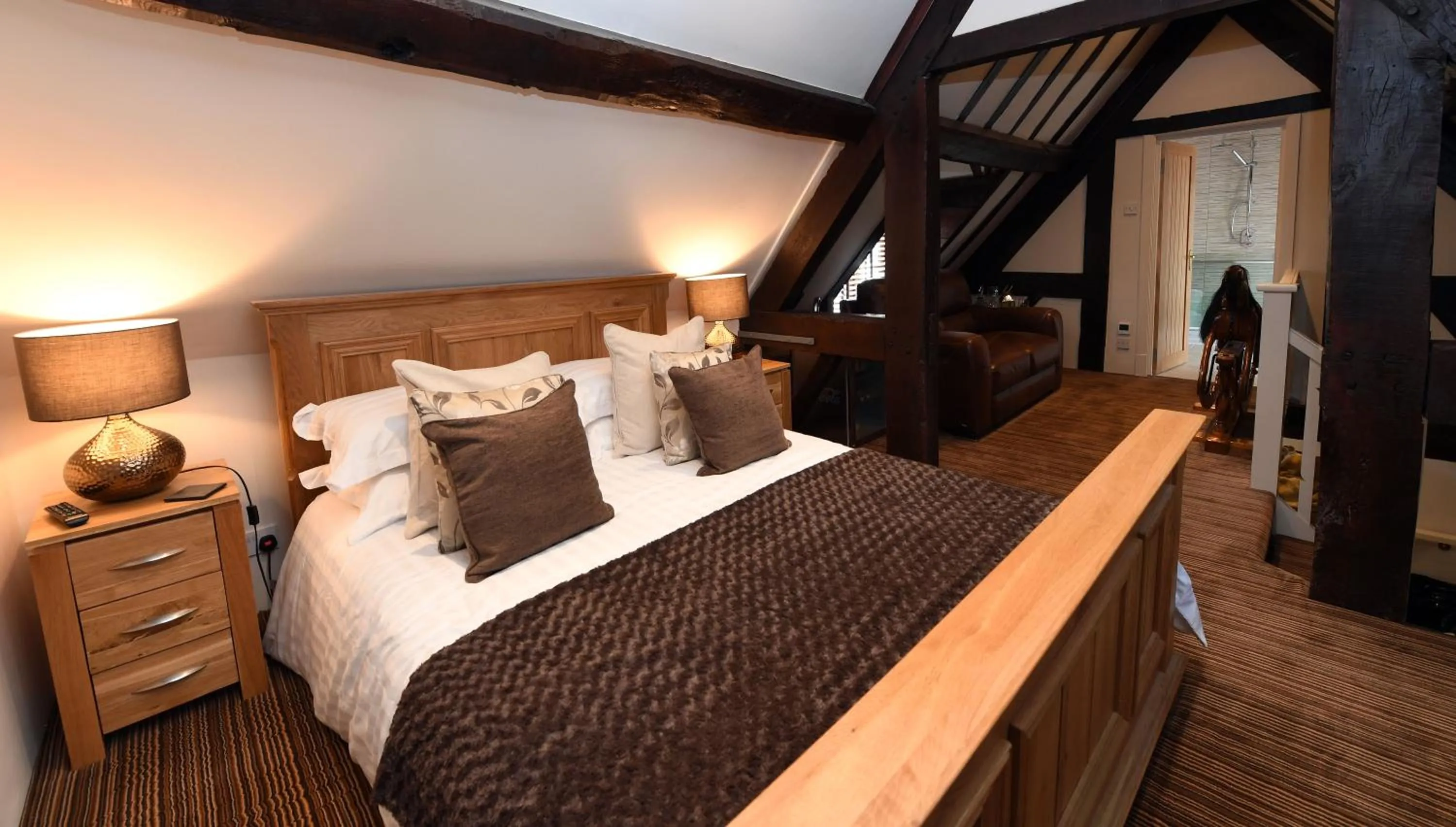 Bed in The Punch Bowl Inn