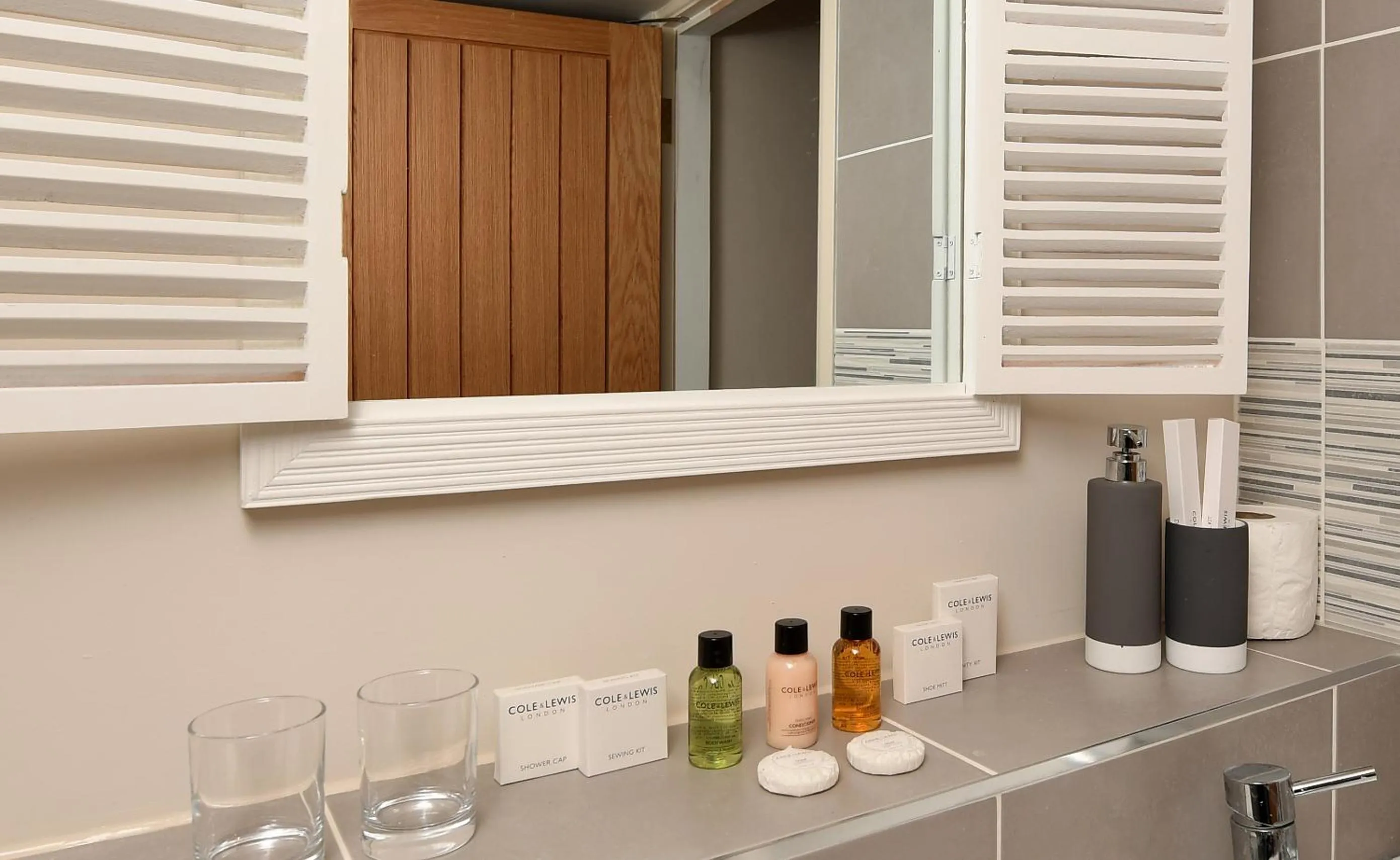 Bathroom in The Punch Bowl Inn