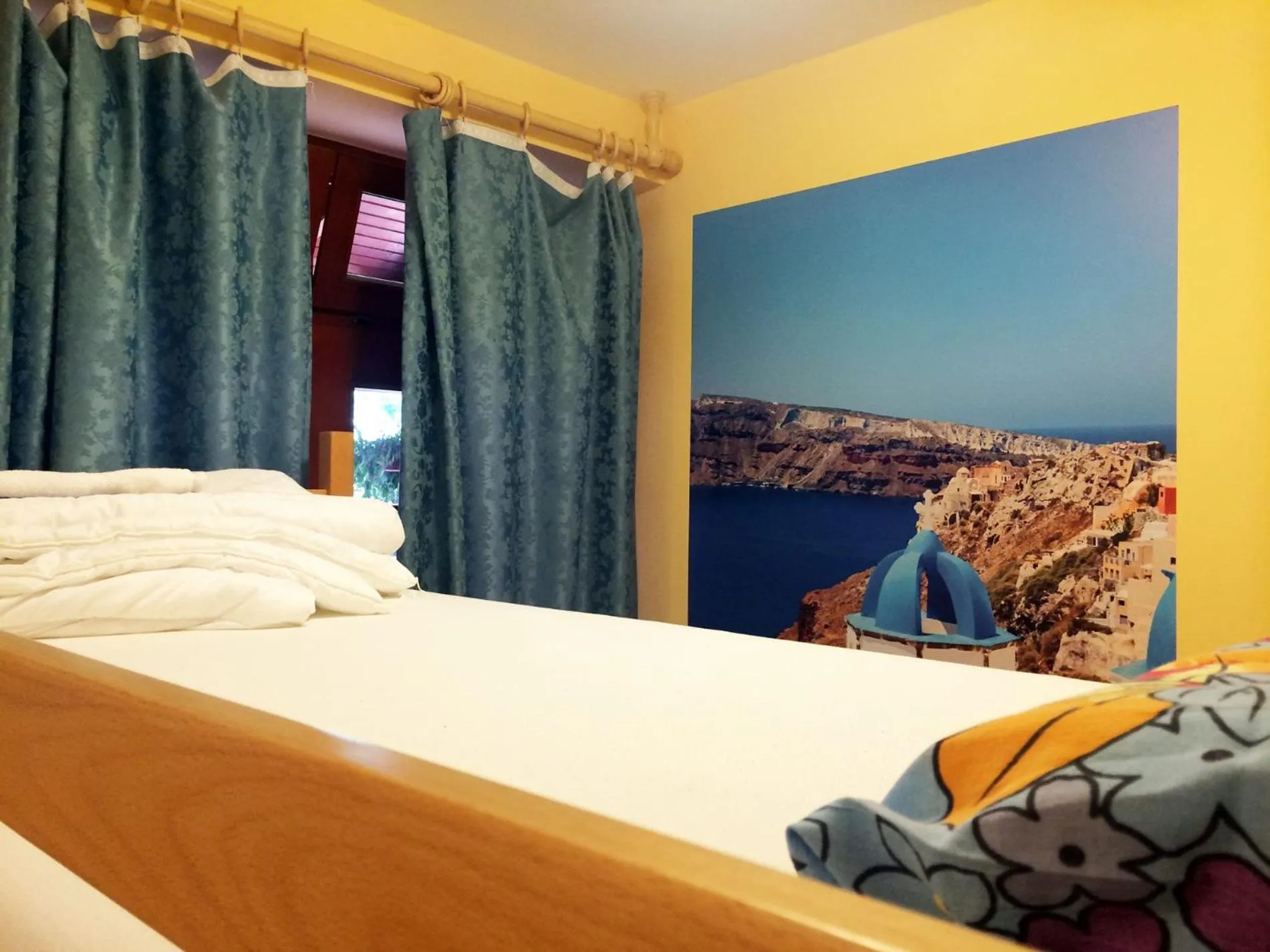 Double Room with Shared Bathroom in Europa Hostel Portorož