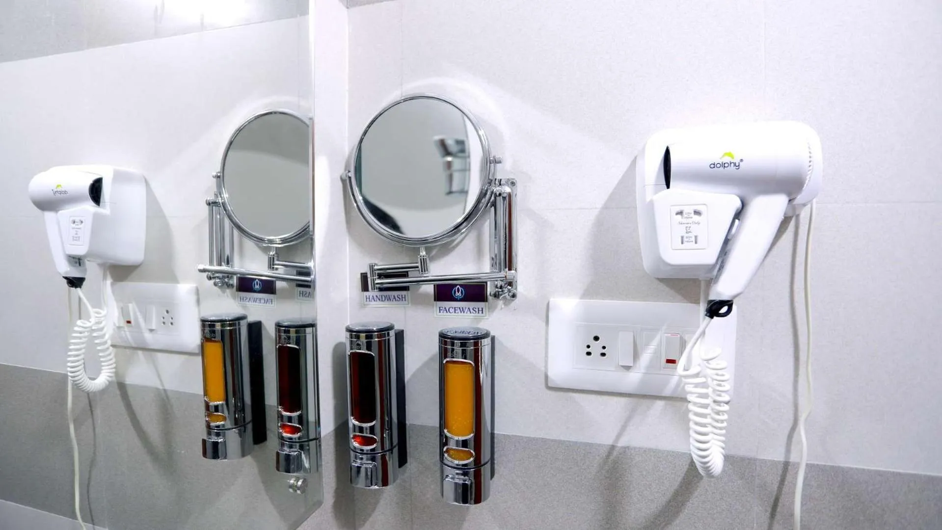 Bathroom in Base9 Cochin Airport Hotel