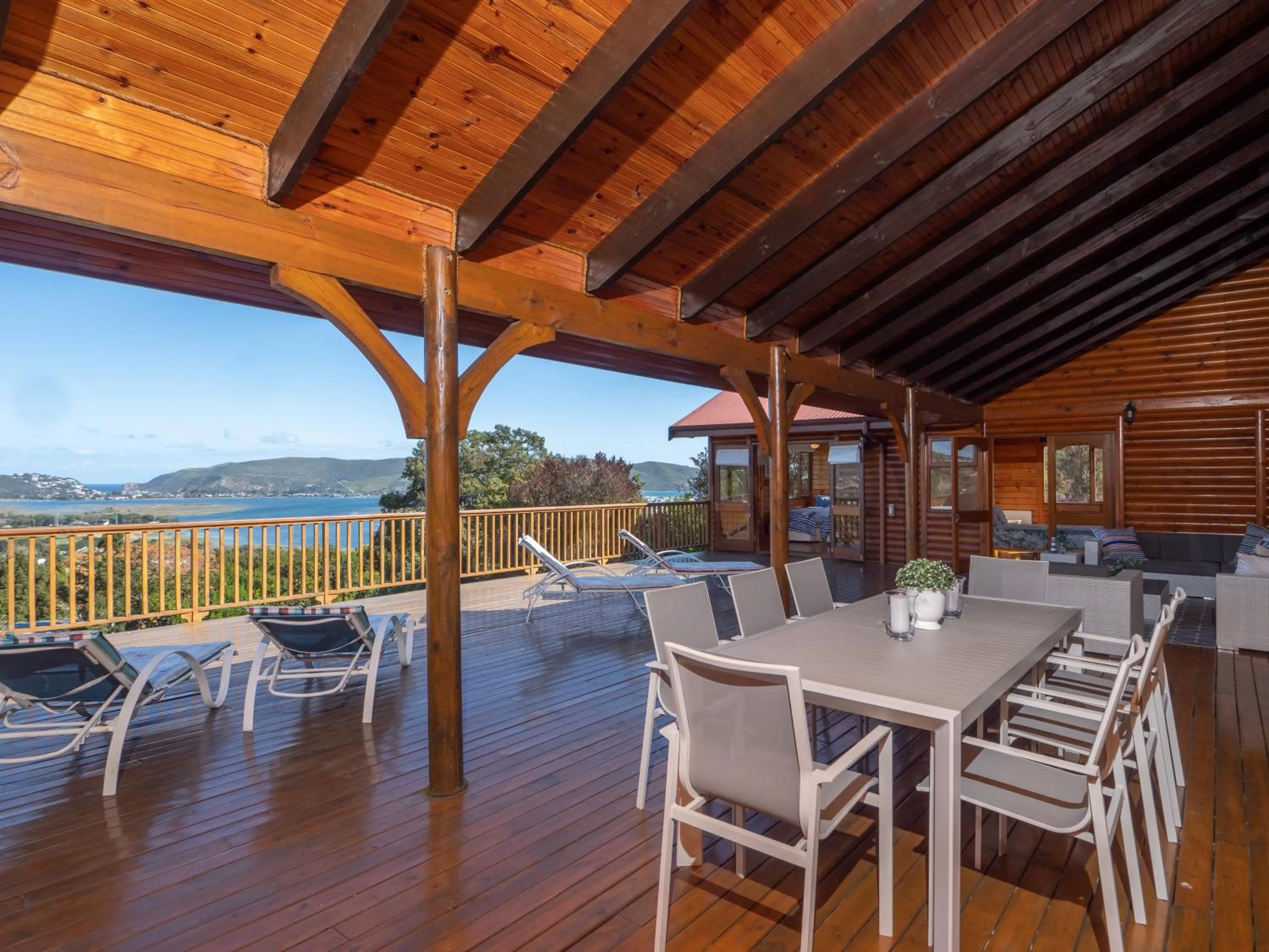 Four-Bedroom House in 63 Milkwood