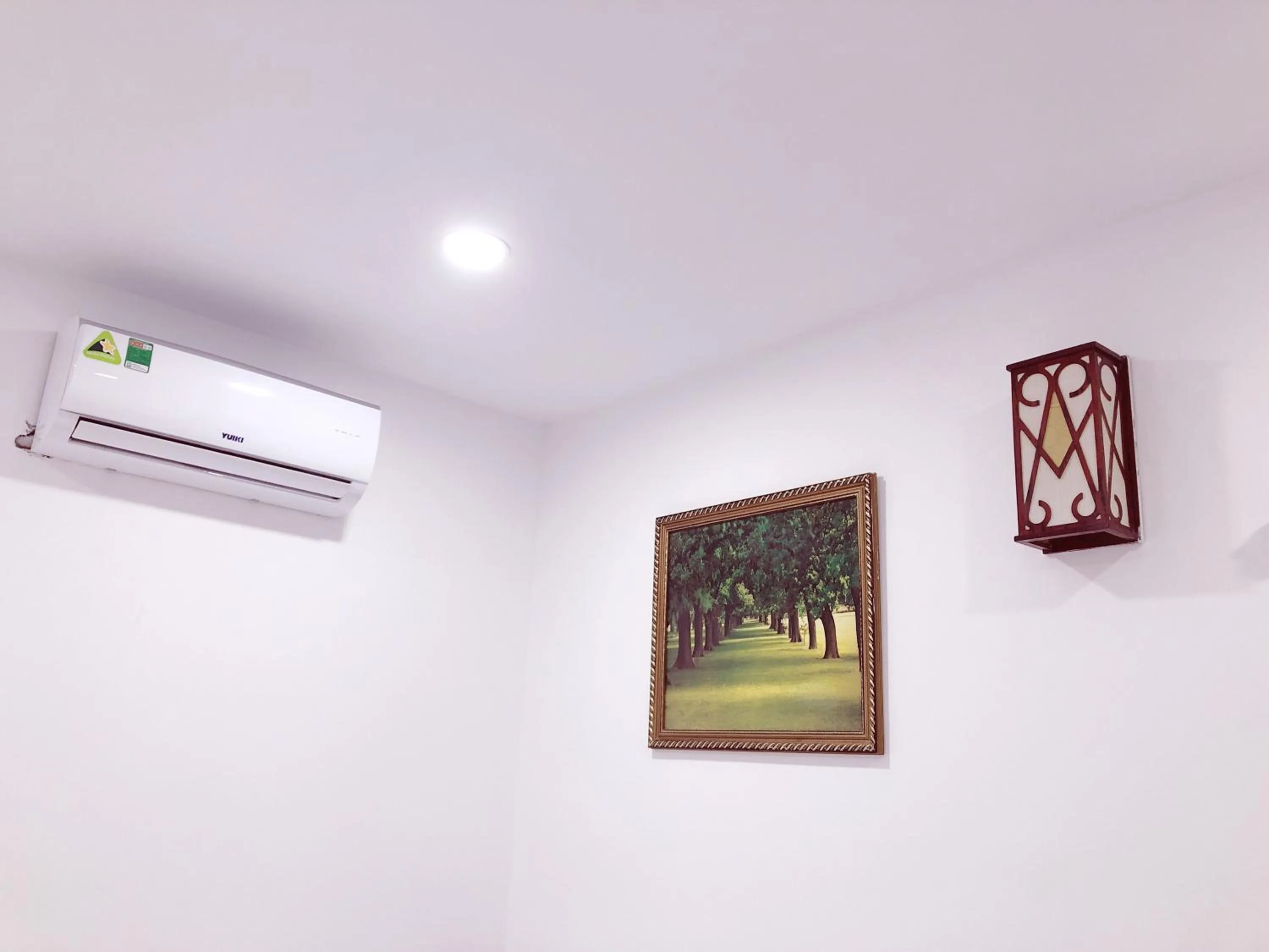 Decorative detail in Aurora Hotel