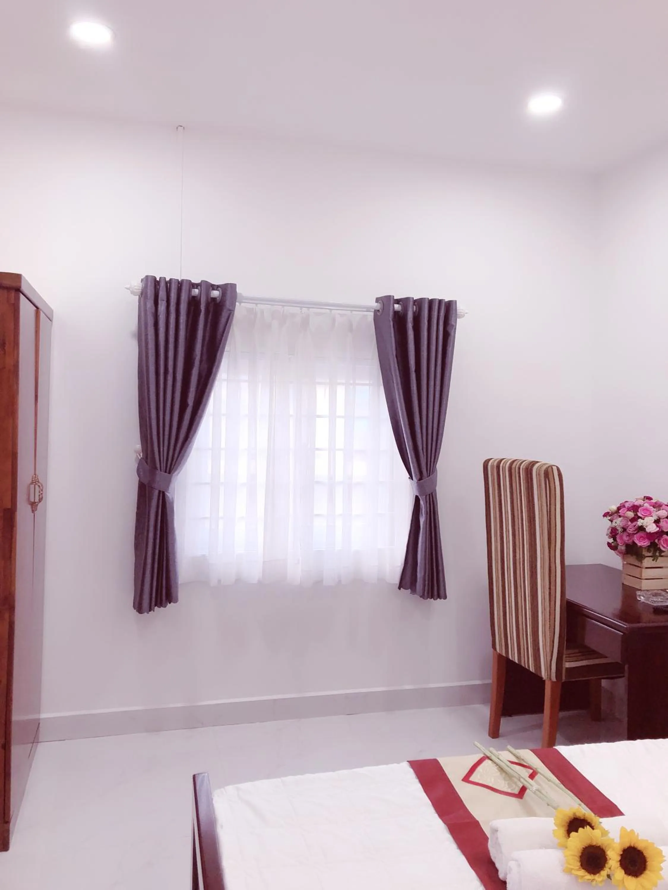 Photo of the whole room, Bed in Aurora Hotel