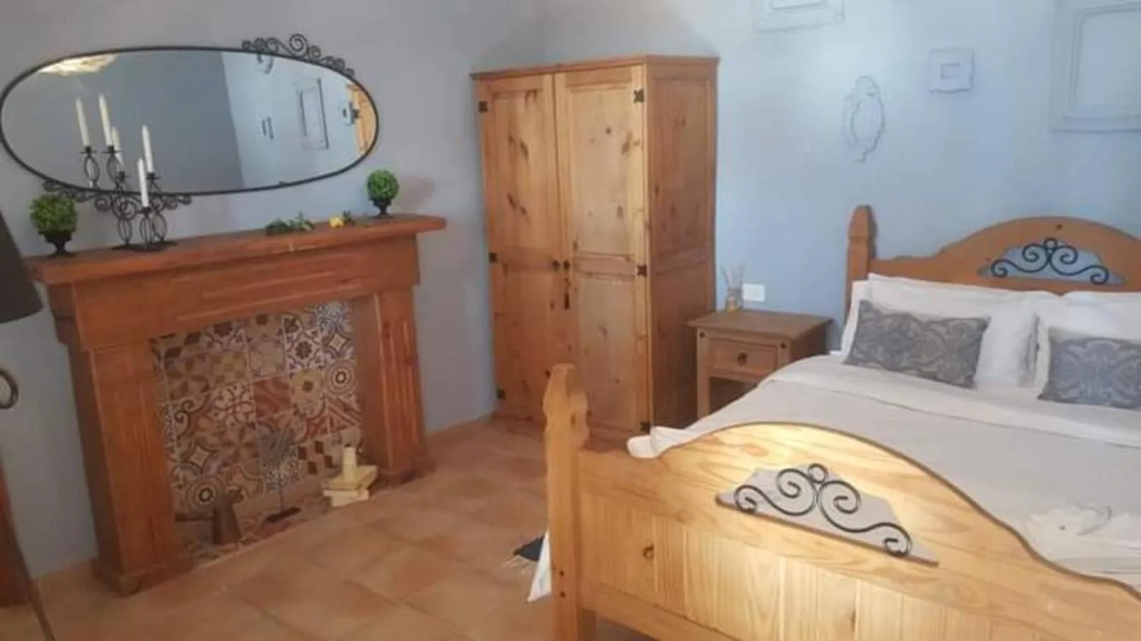 Bed in Ziggy's Mountain Retreat