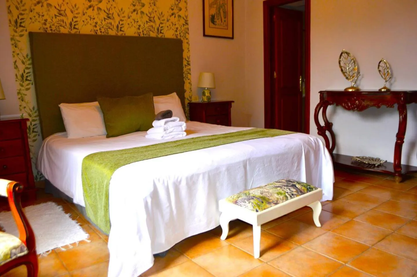 Bed in Ziggy's Mountain Retreat