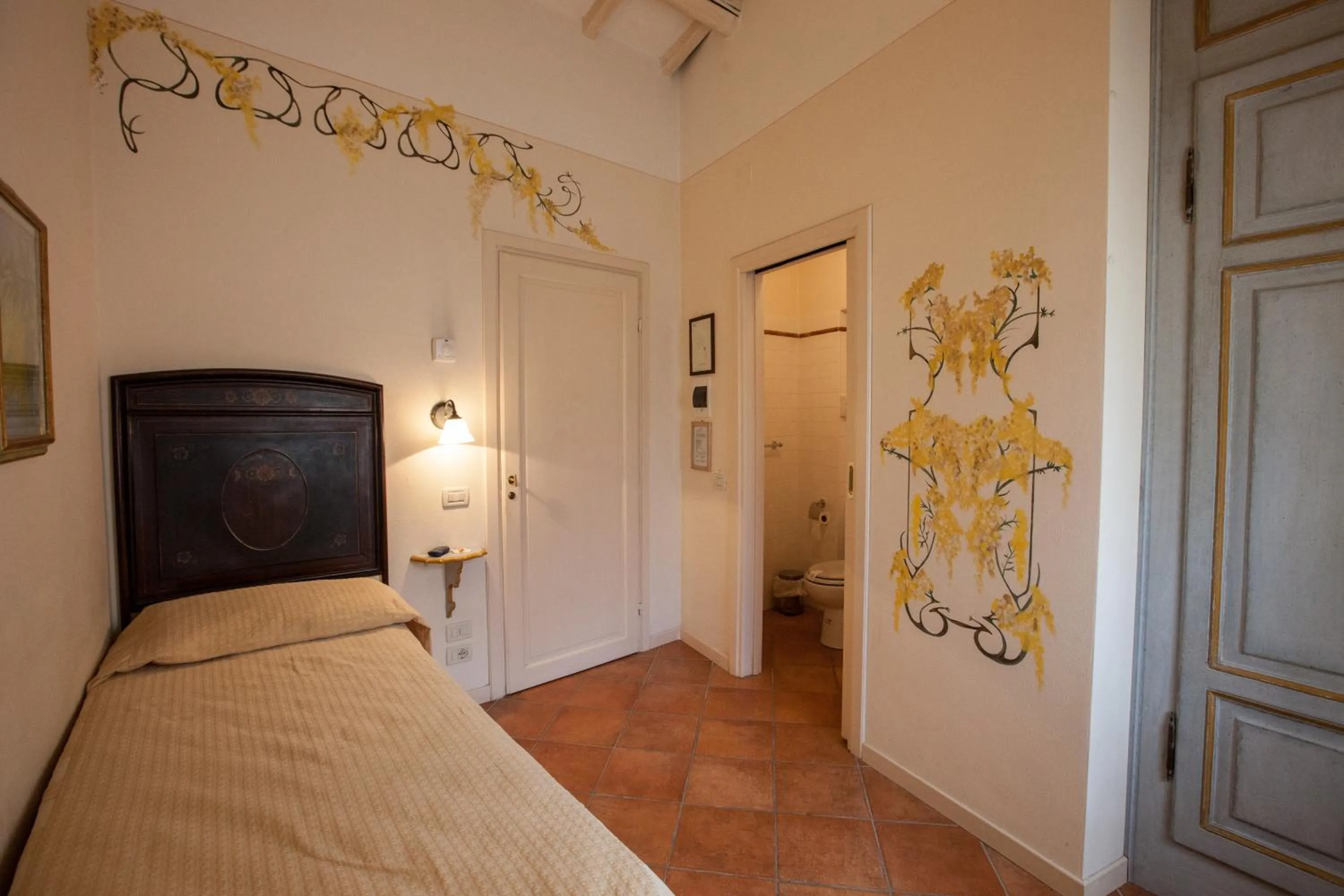 Bed in Hotel Locanda Degli Artisti