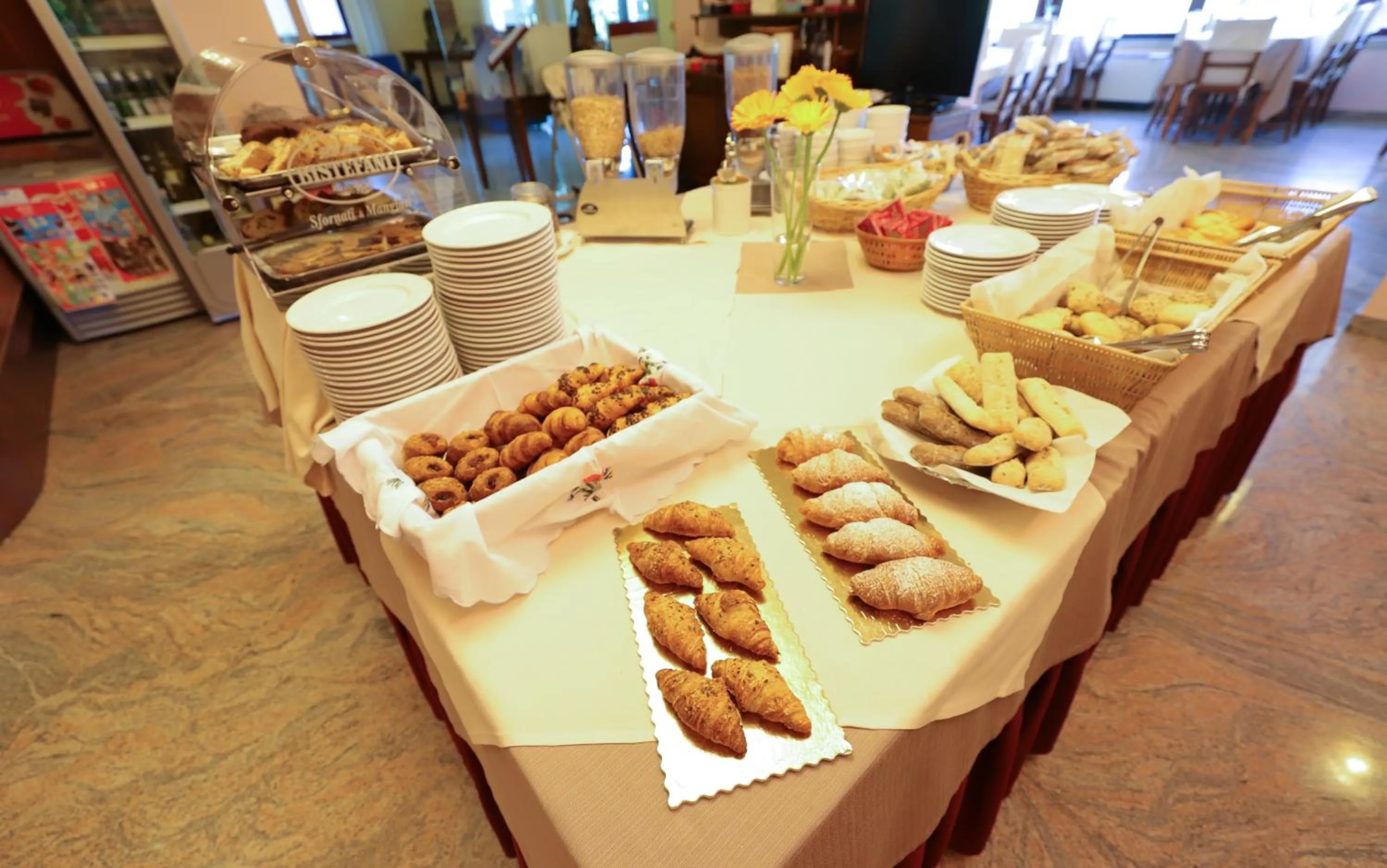 Breakfast in Hotel da Roberto