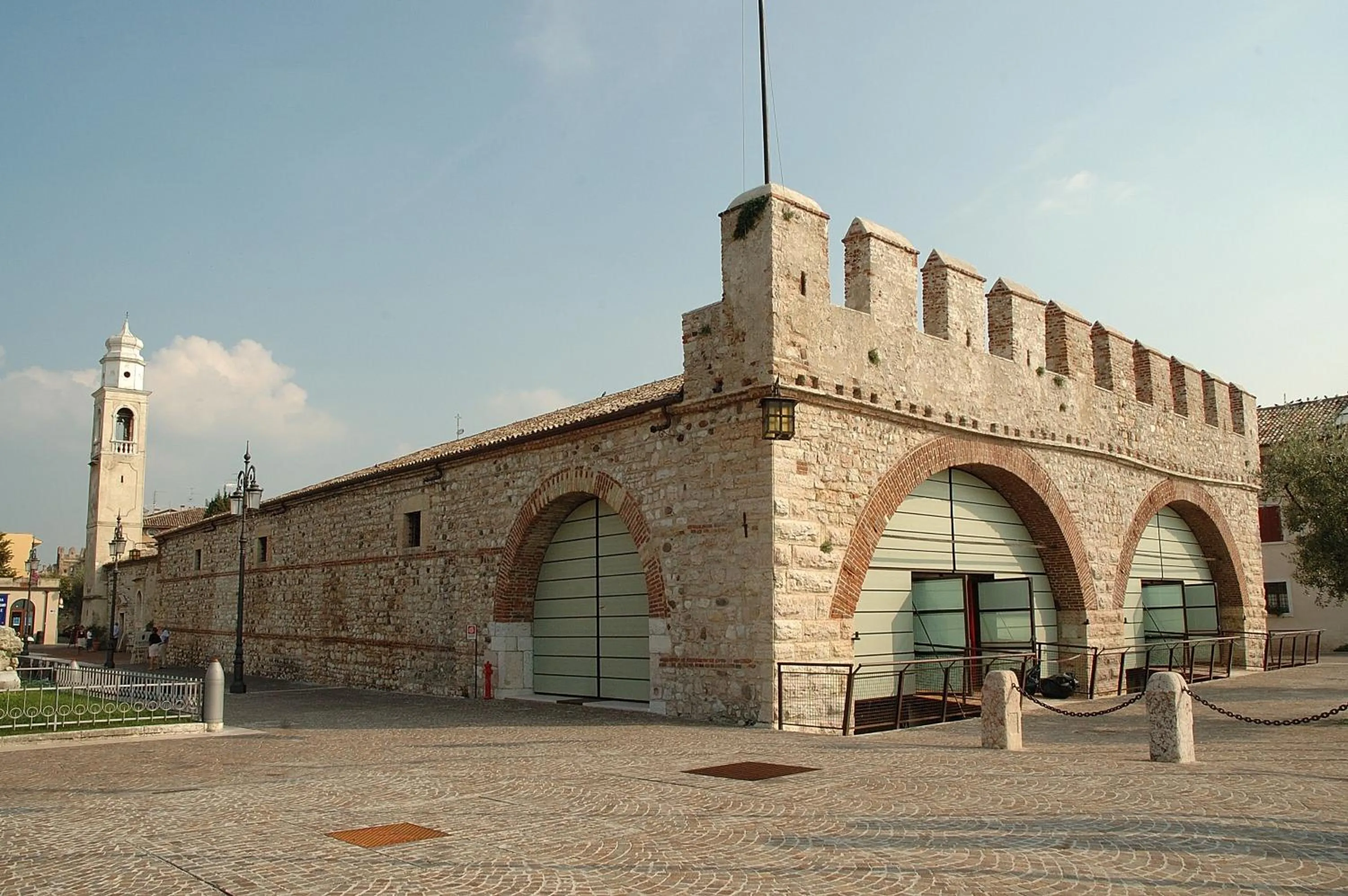 Nearby landmark in Hotel da Roberto