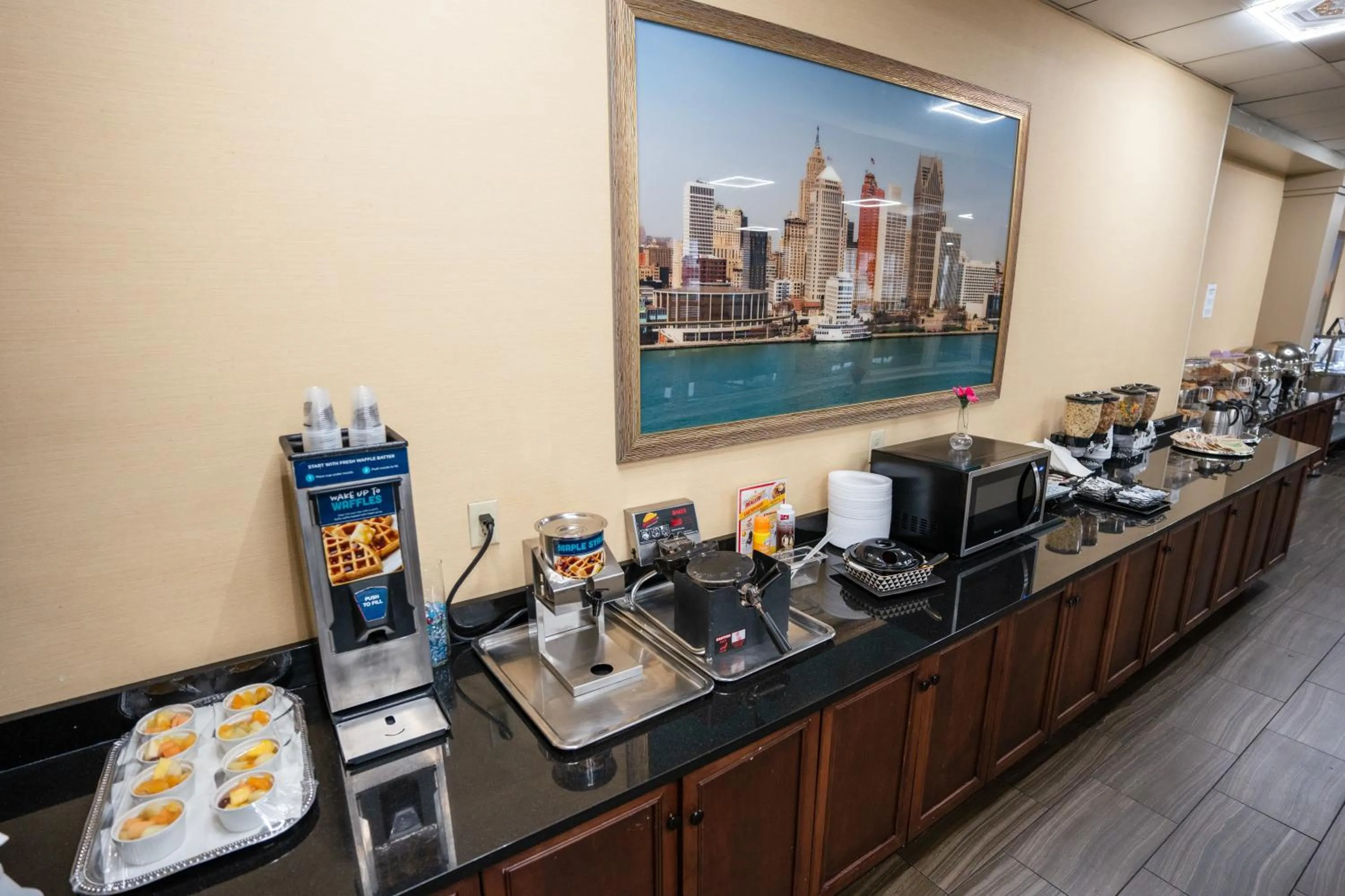 Buffet breakfast in Clarion Hotel Detroit Metro Airport