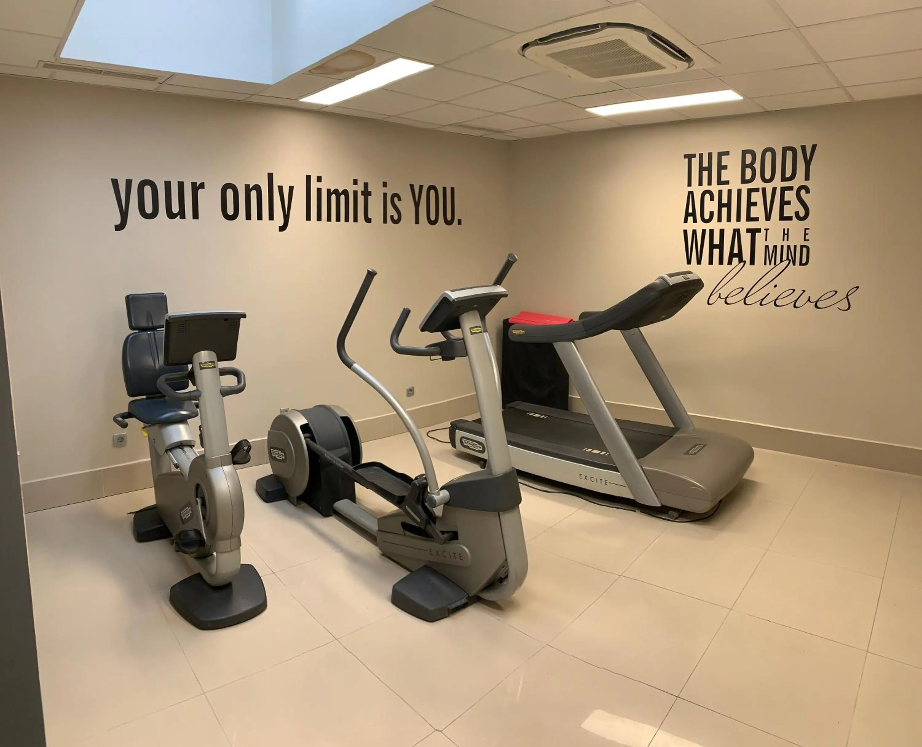 Fitness centre/facilities in Queen's Hotel - Zebra Centre