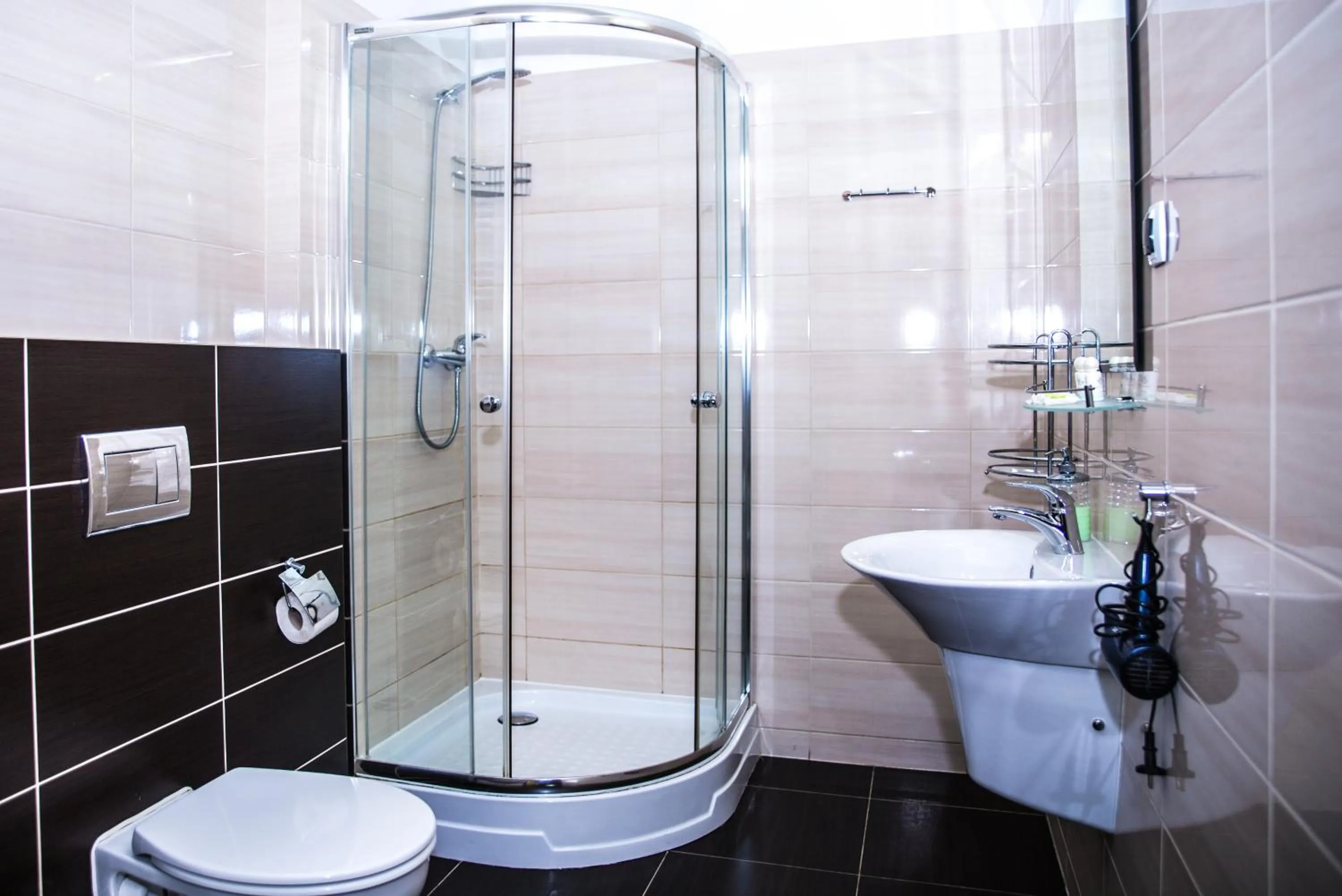 Shower in City Aparthotel